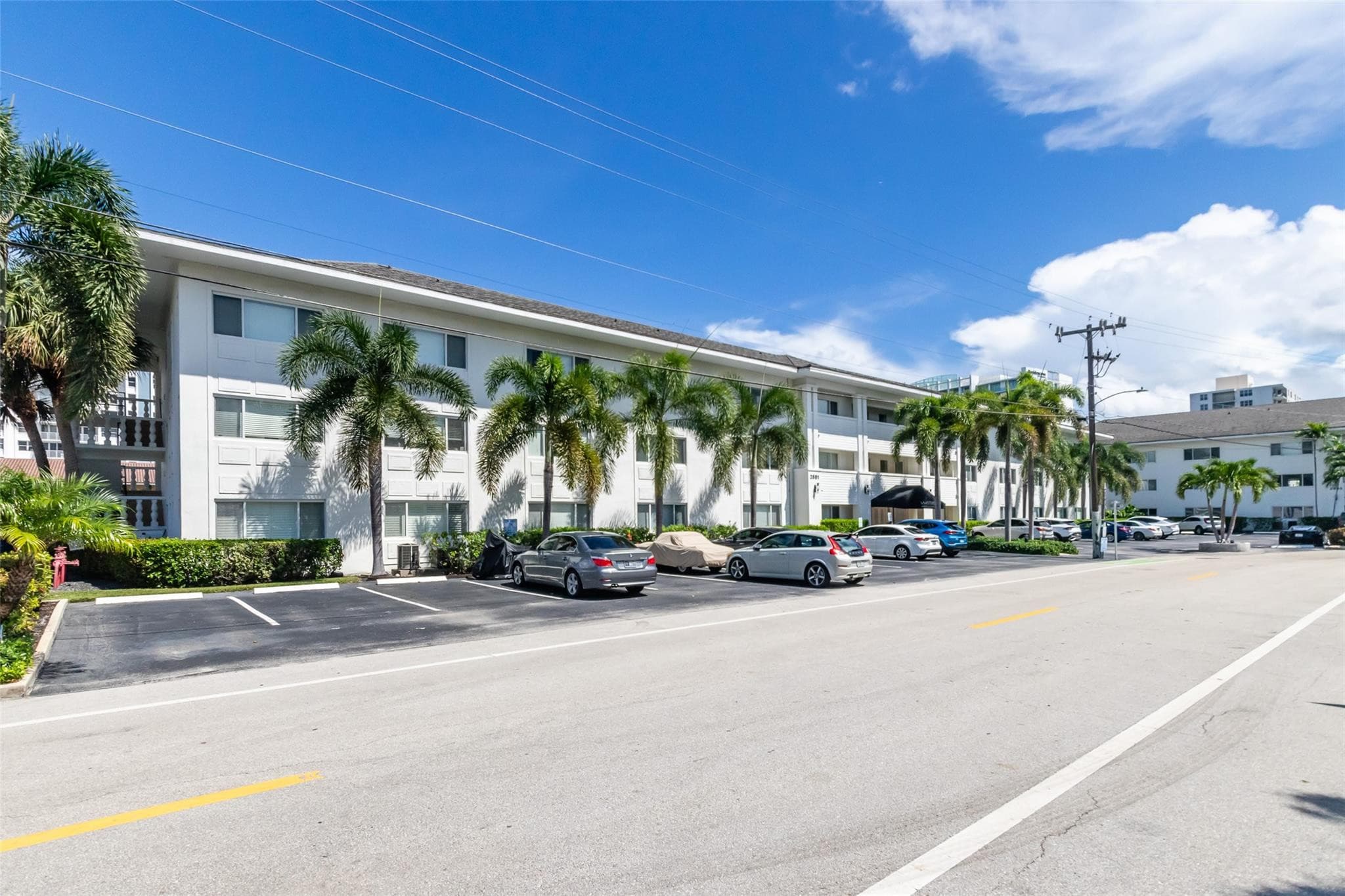 2881 32nd #119 Fort Lauderdale FL 33306 — photo 1