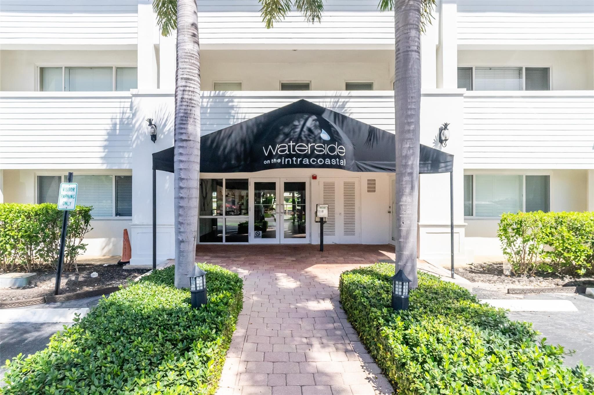 2881 32nd #119 Fort Lauderdale FL 33306 — thumbnail 3 of 44