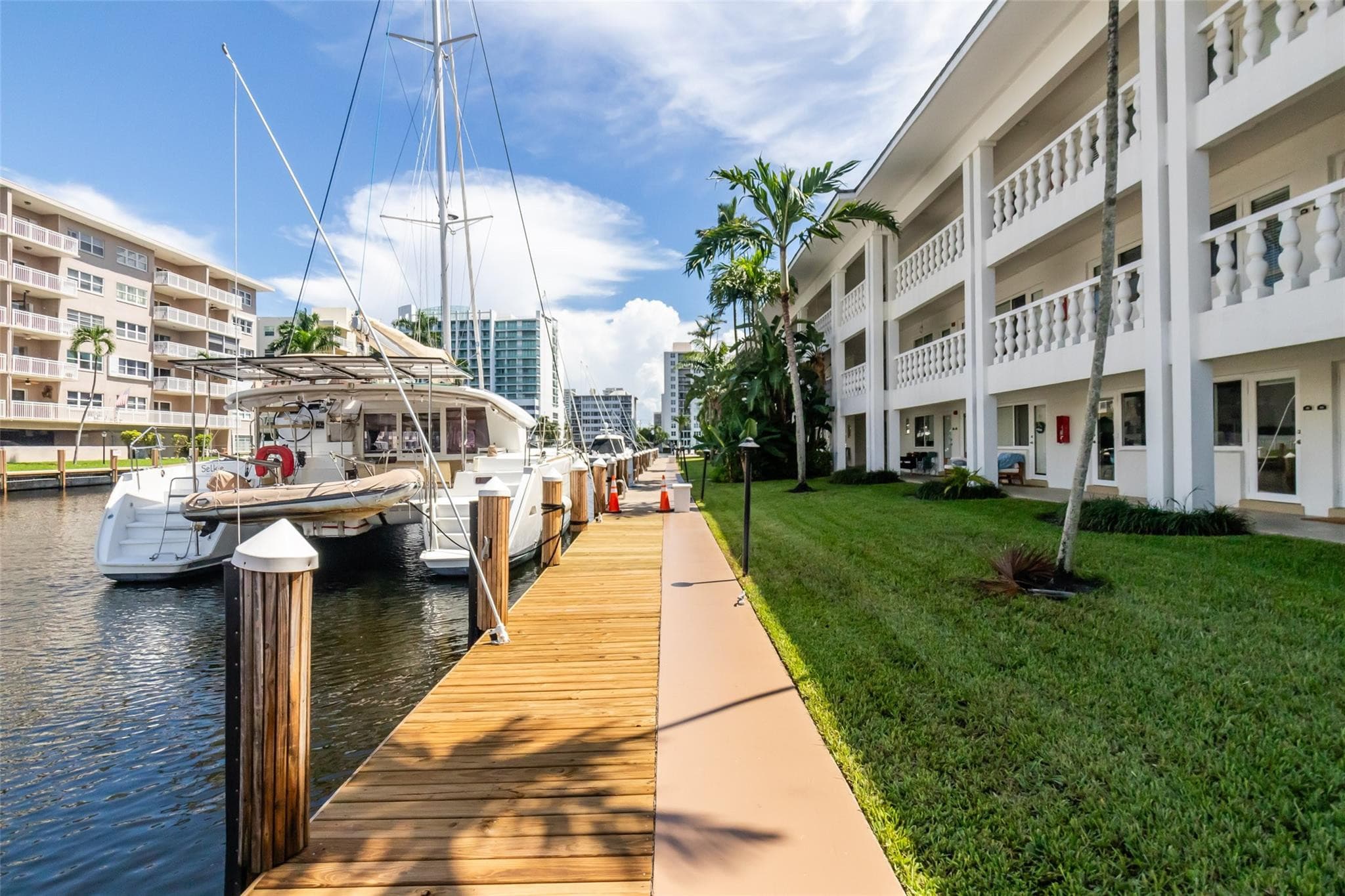 2881 32nd #119 Fort Lauderdale FL 33306 — thumbnail 7 of 44