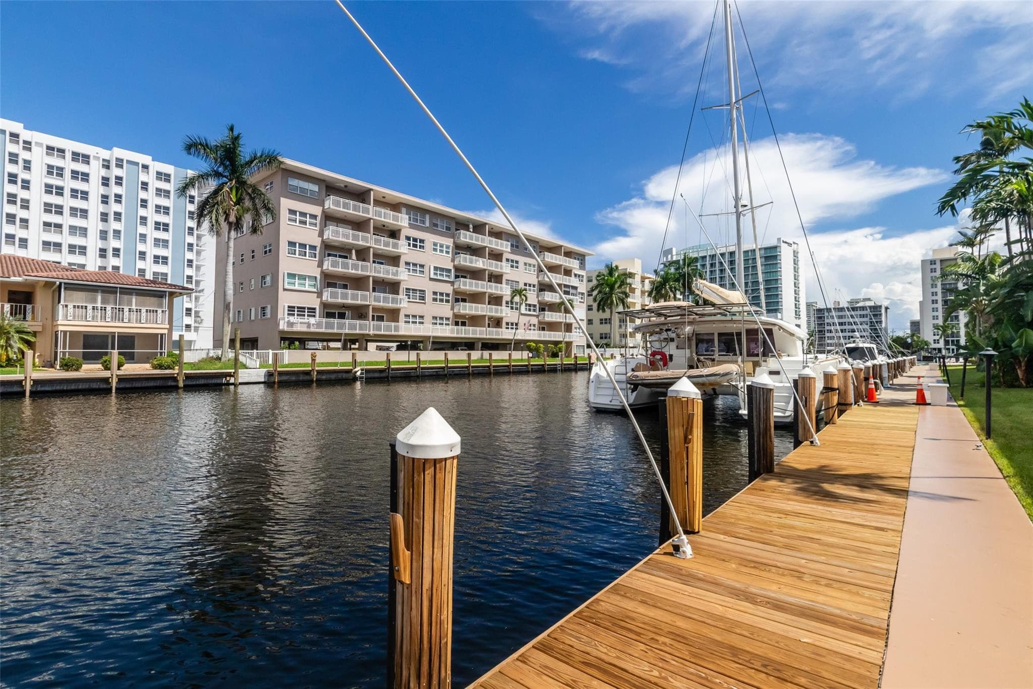 2881 32nd #119 Fort Lauderdale FL 33306 — thumbnail 10 of 44
