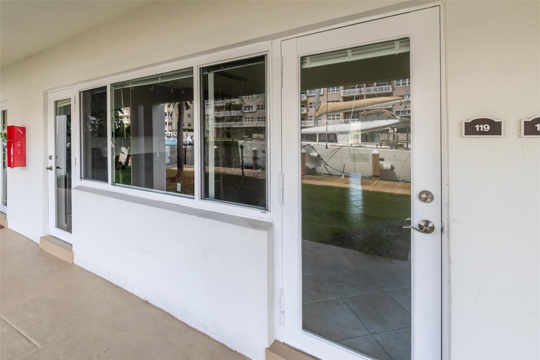 2881 32nd #119 Fort Lauderdale FL 33306 — thumbnail 13 of 44