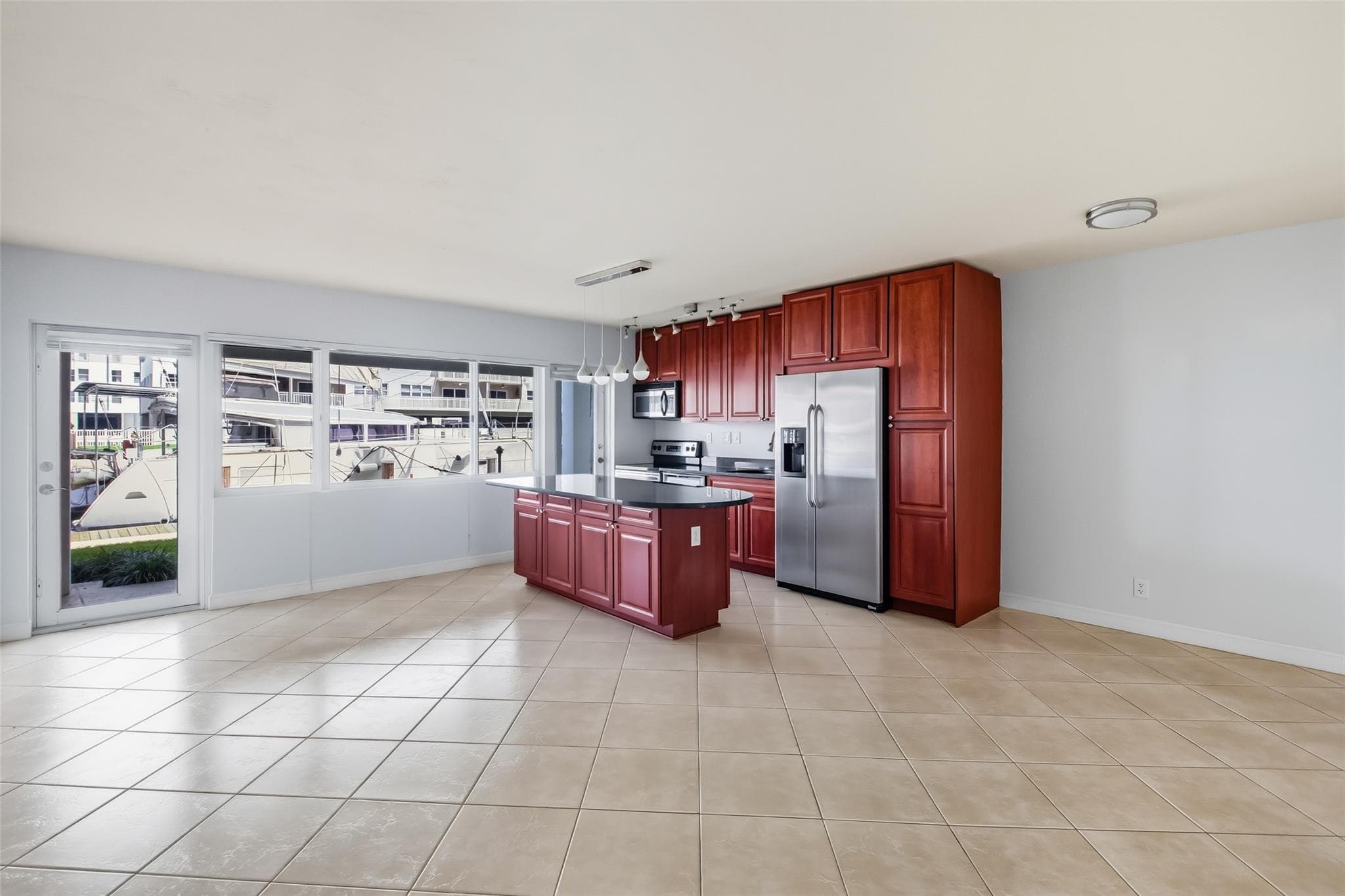 2881 32nd #119 Fort Lauderdale FL 33306 — thumbnail 16 of 44