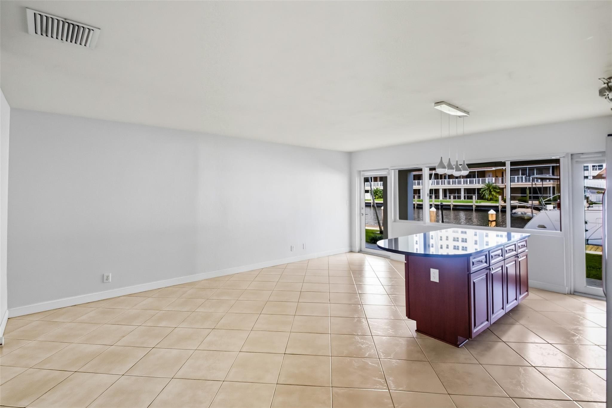 2881 32nd #119 Fort Lauderdale FL 33306 — thumbnail 17 of 44