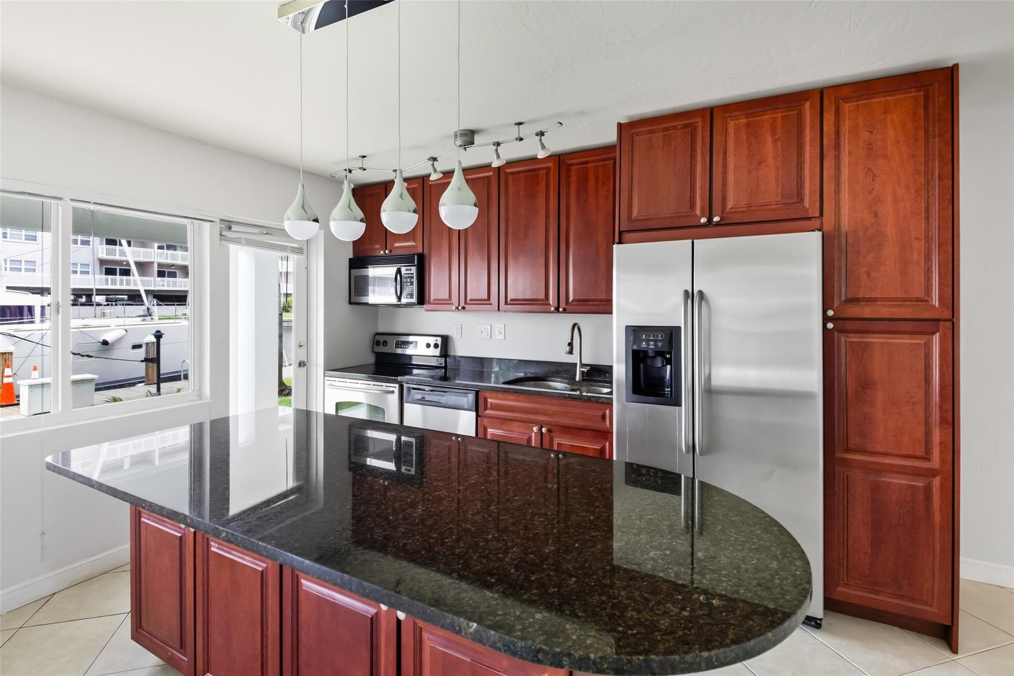 2881 32nd #119 Fort Lauderdale FL 33306 — thumbnail 19 of 44