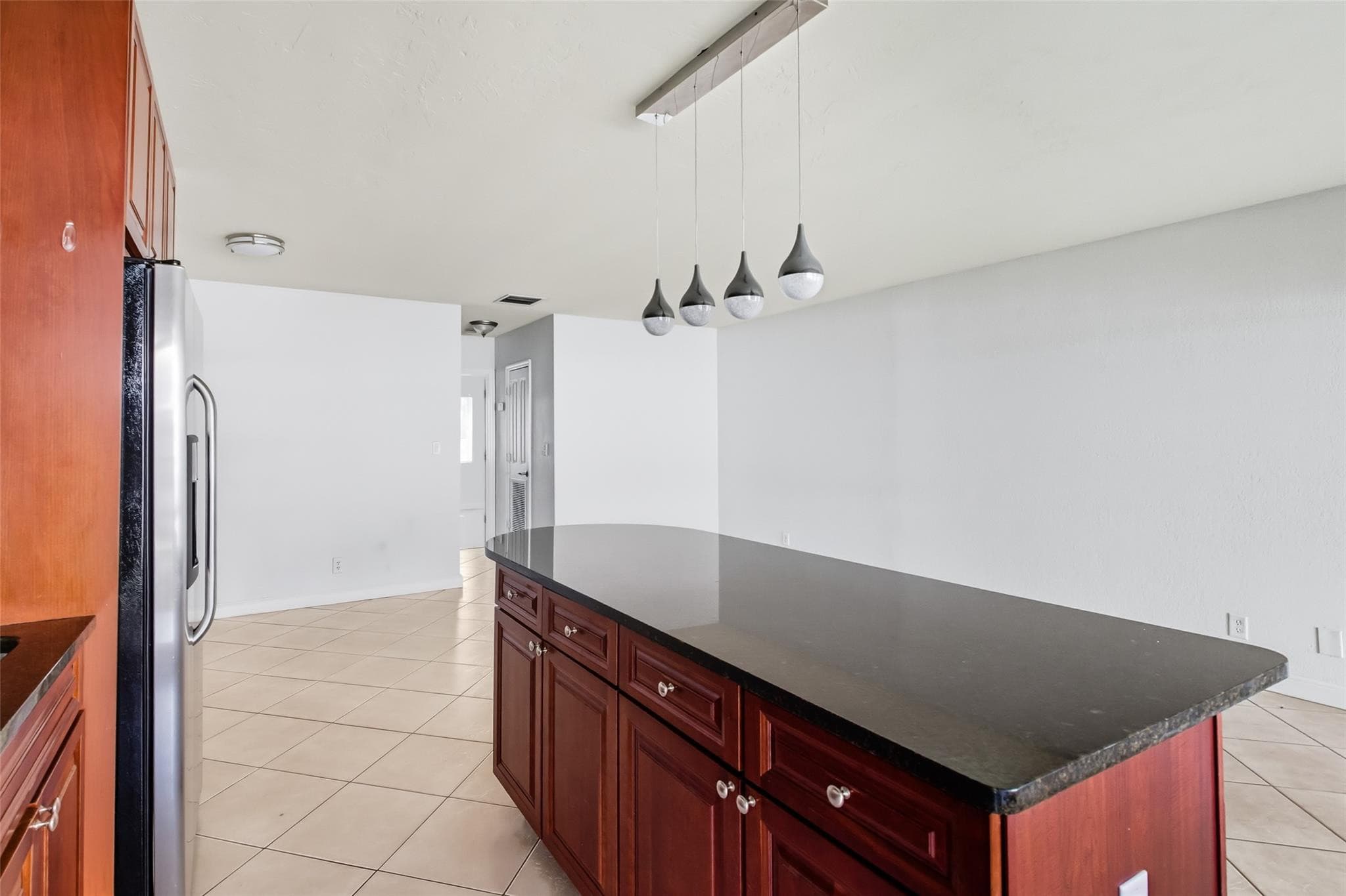 2881 32nd #119 Fort Lauderdale FL 33306 — thumbnail 23 of 44