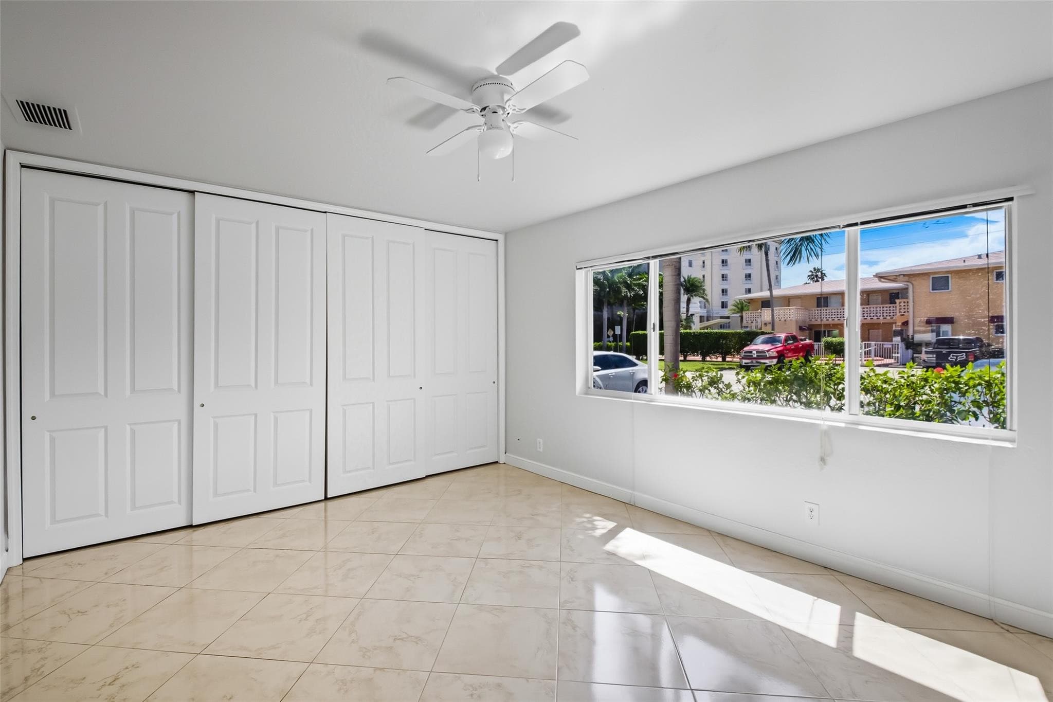 2881 32nd #119 Fort Lauderdale FL 33306 — thumbnail 26 of 44