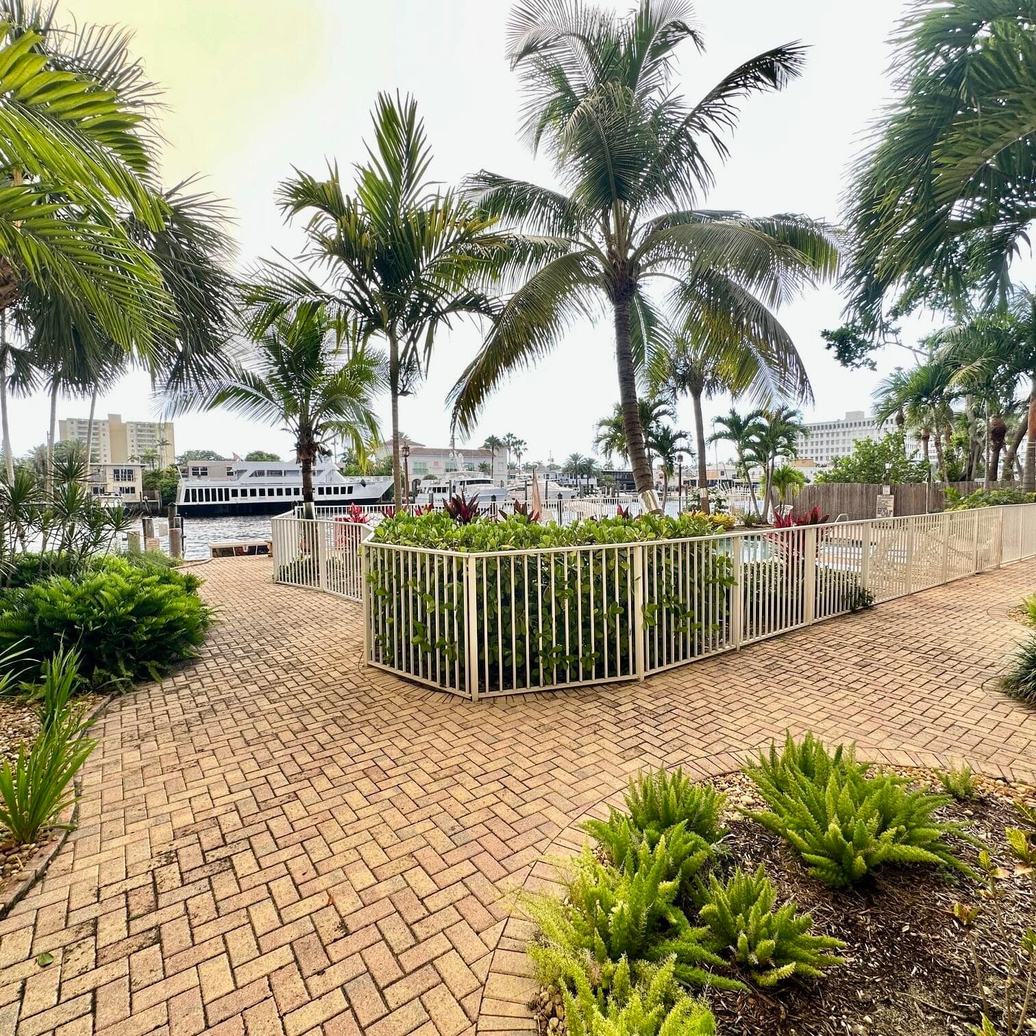 815 Middle River #110 Fort Lauderdale FL 33304 — thumbnail 19 of 22