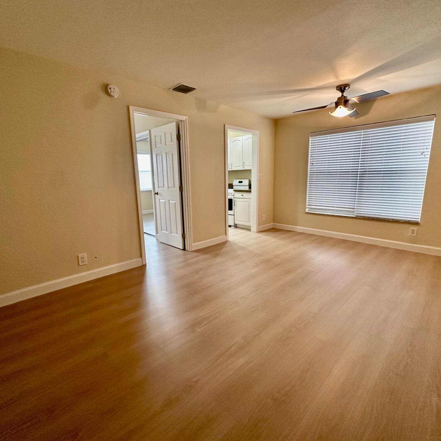 815 Middle River #110 Fort Lauderdale FL 33304 — thumbnail 8 of 22