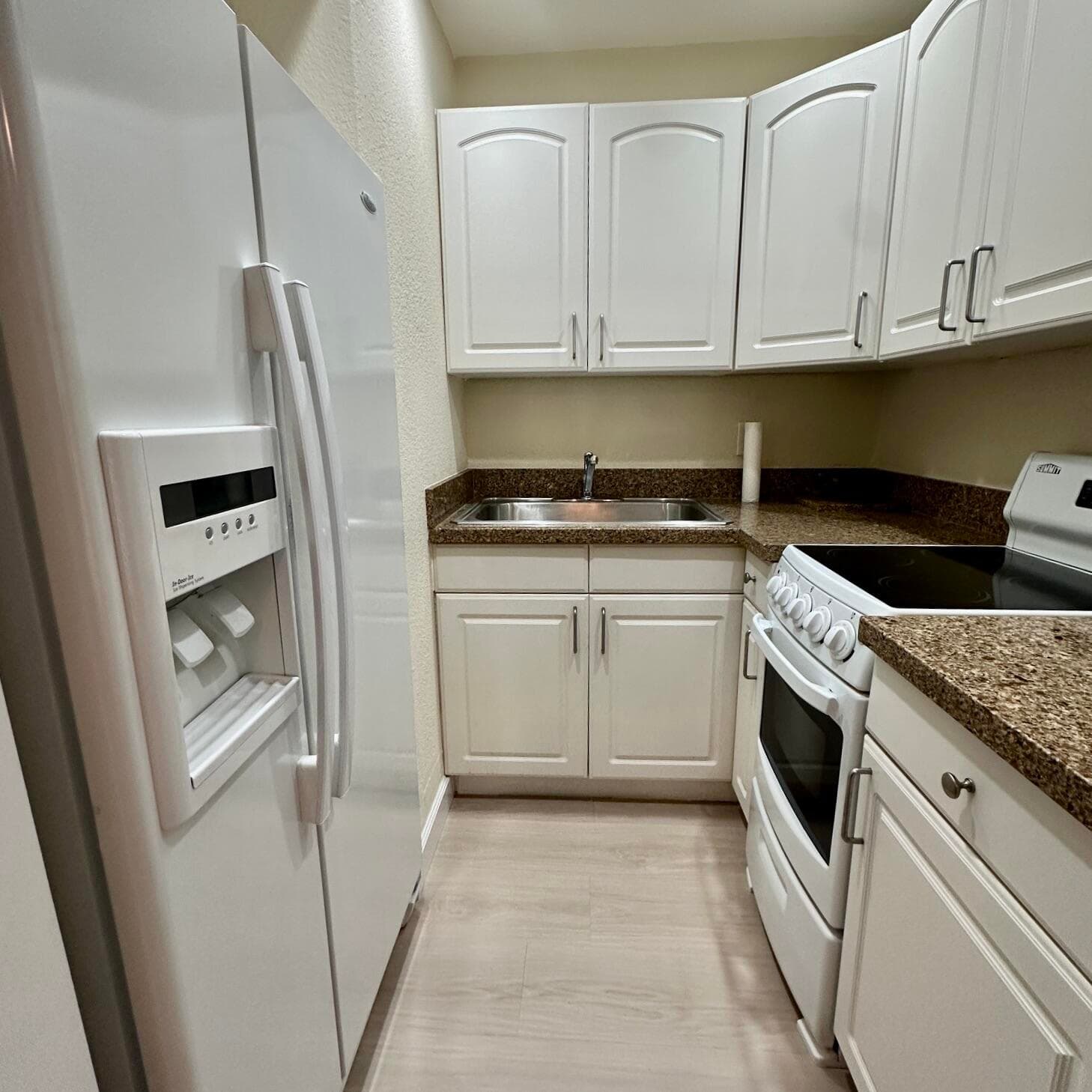 815 Middle River #110 Fort Lauderdale FL 33304 — thumbnail 6 of 22