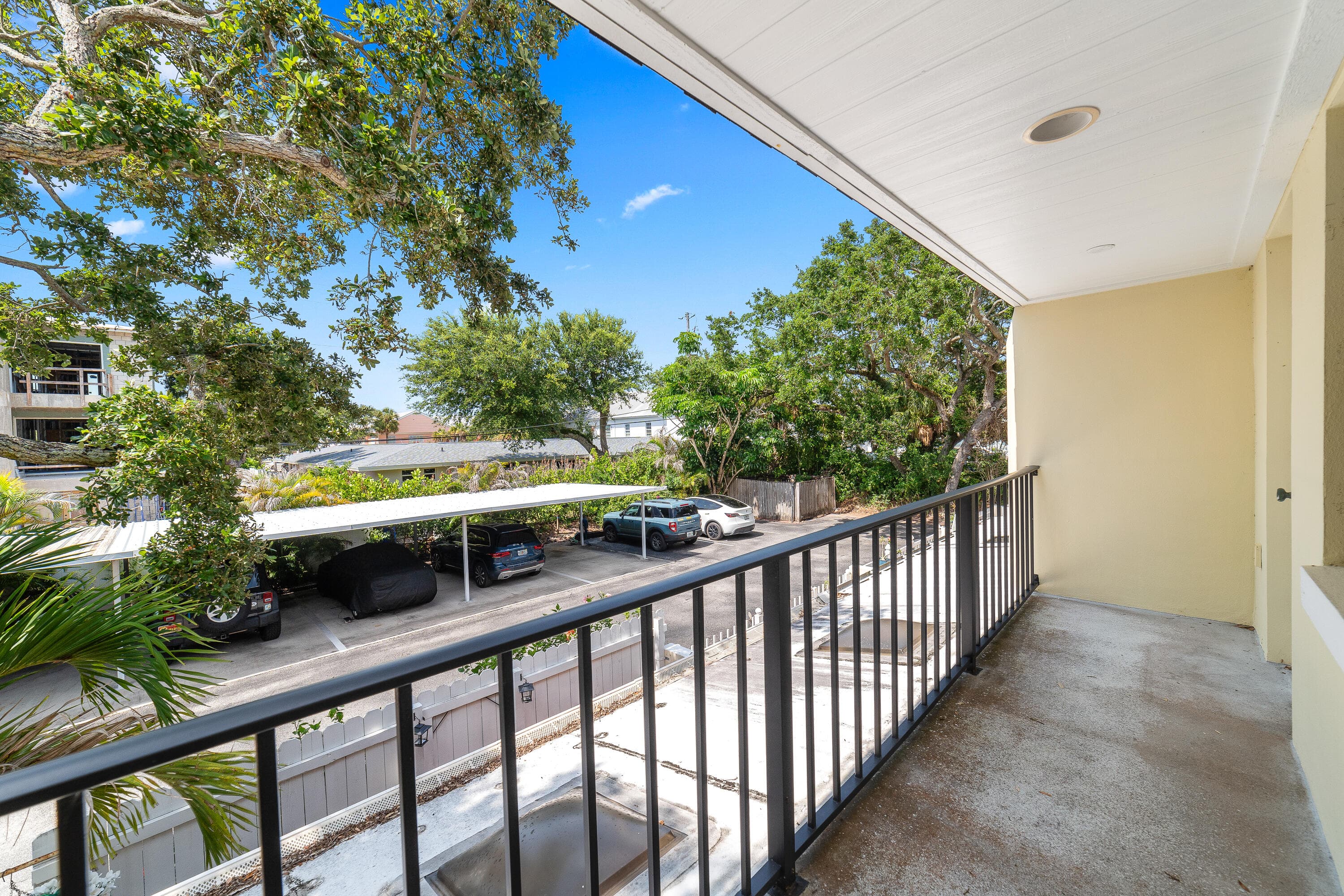 839 Camelia #8 Vero Beach FL 32963 — thumbnail 27 of 45