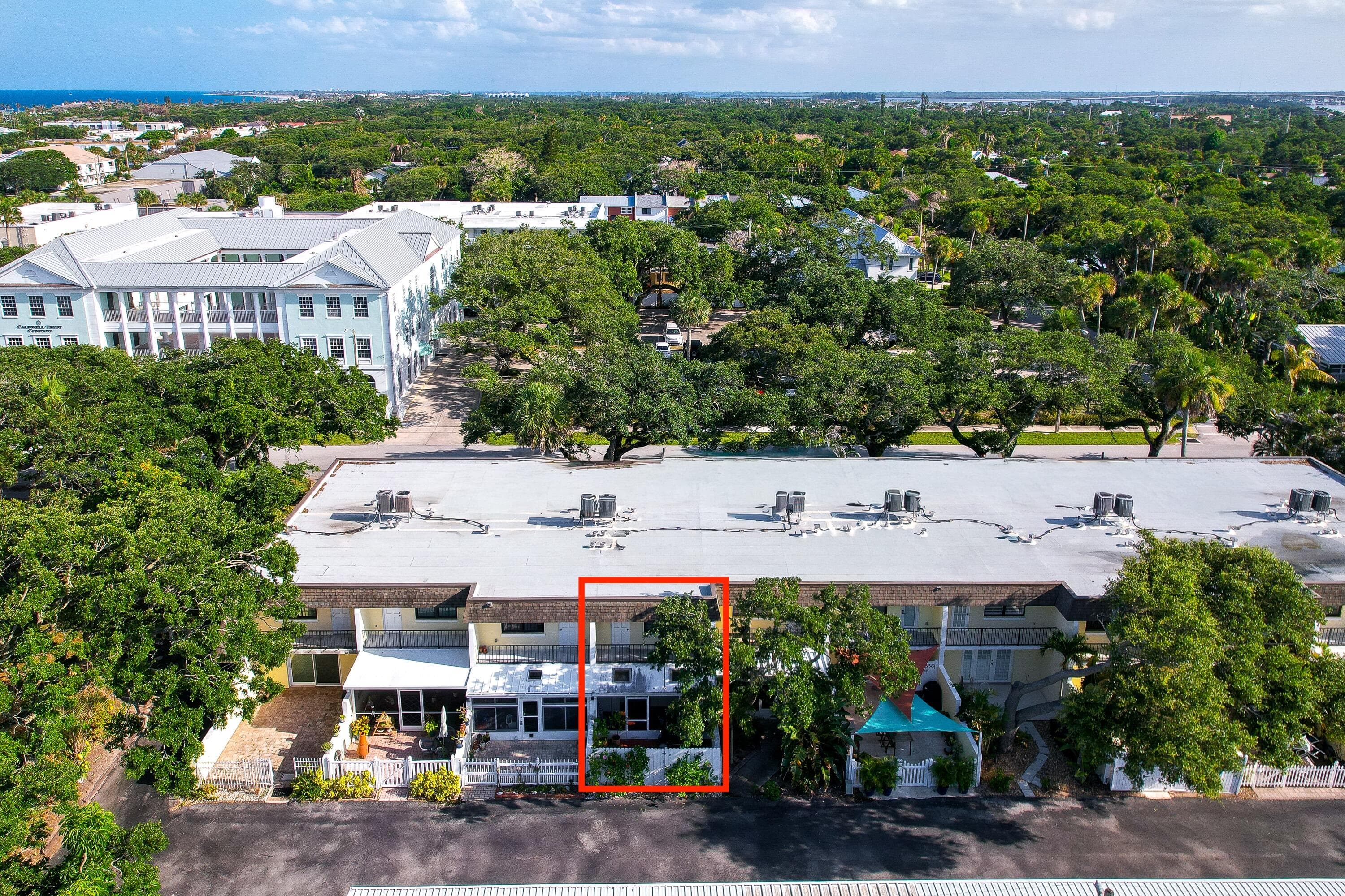 839 Camelia #8 Vero Beach FL 32963 — thumbnail 44 of 45