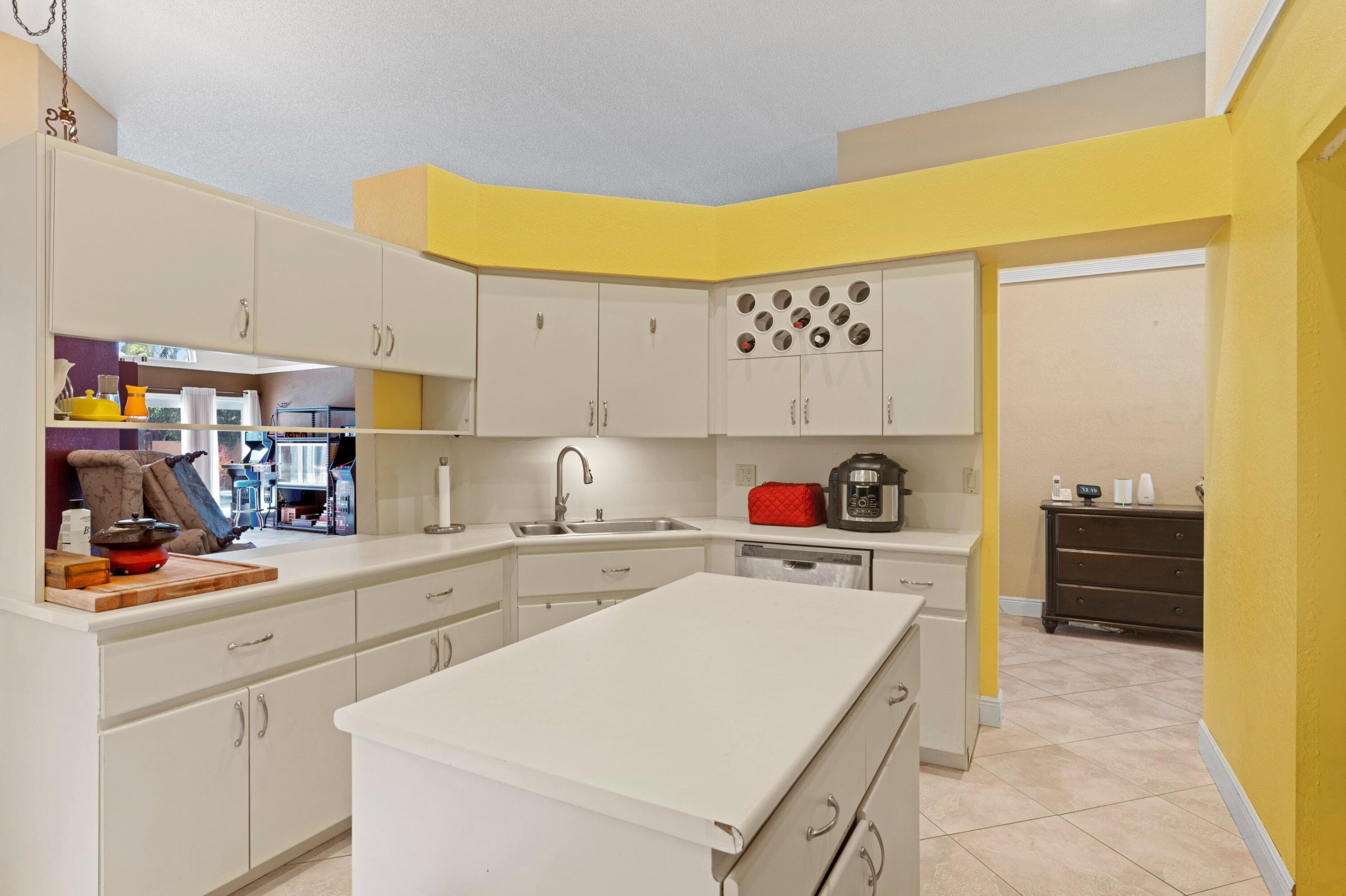 10333 Buena Ventura Boca Raton FL 33498 — thumbnail 9 of 33