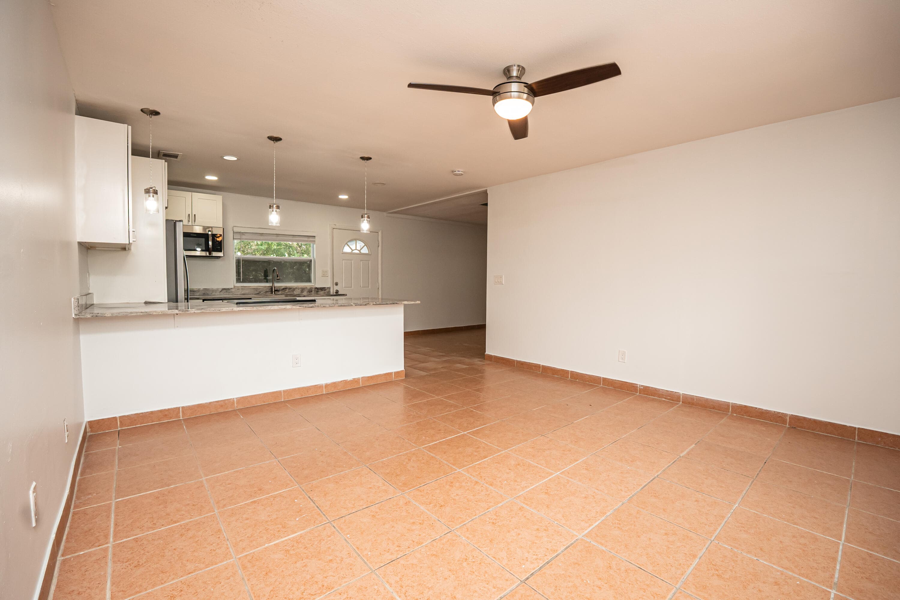 402 Ruffner Port St. Lucie FL 34953 — thumbnail 4 of 30