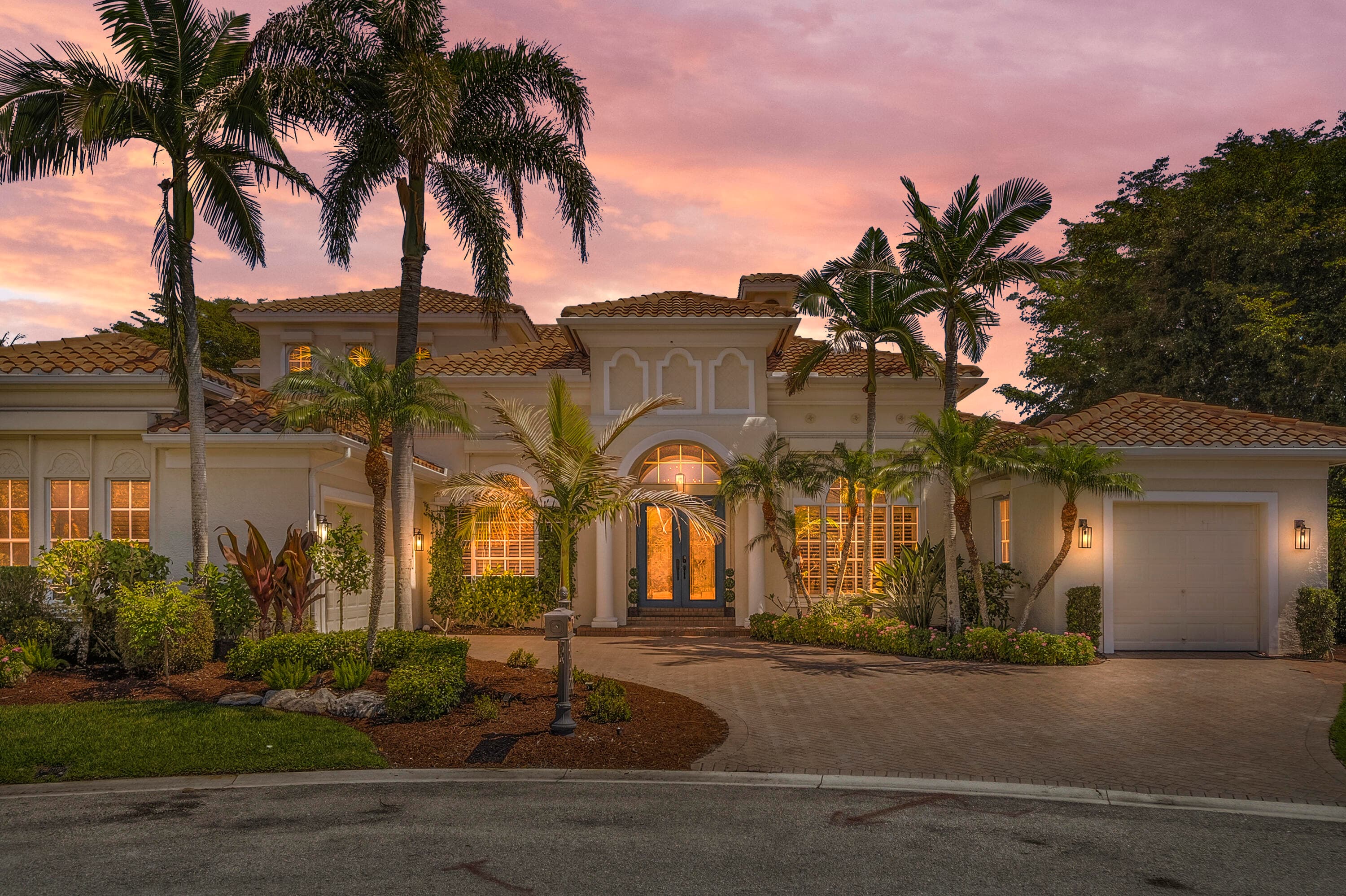 281 Hatteras Palm City FL 34990 — thumbnail 3 of 104