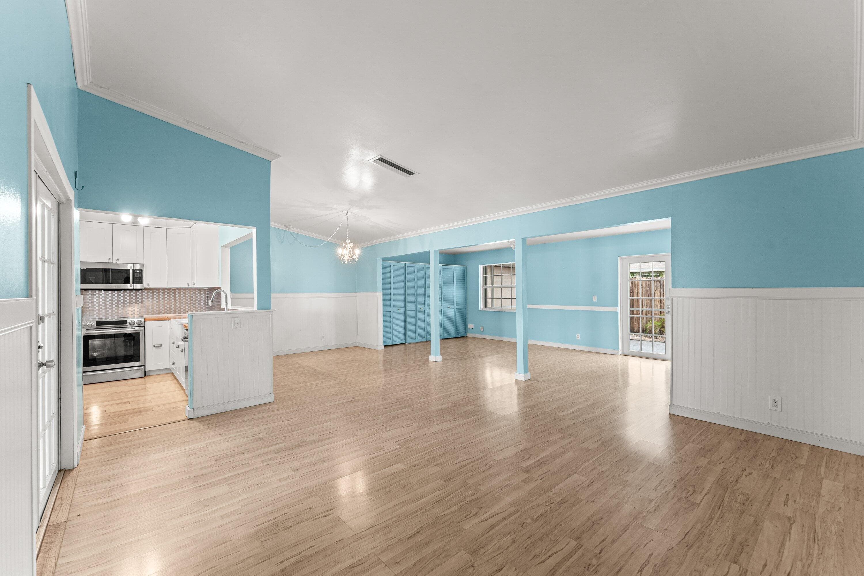3861 1st Deerfield Beach FL 33442 — thumbnail 10 of 34