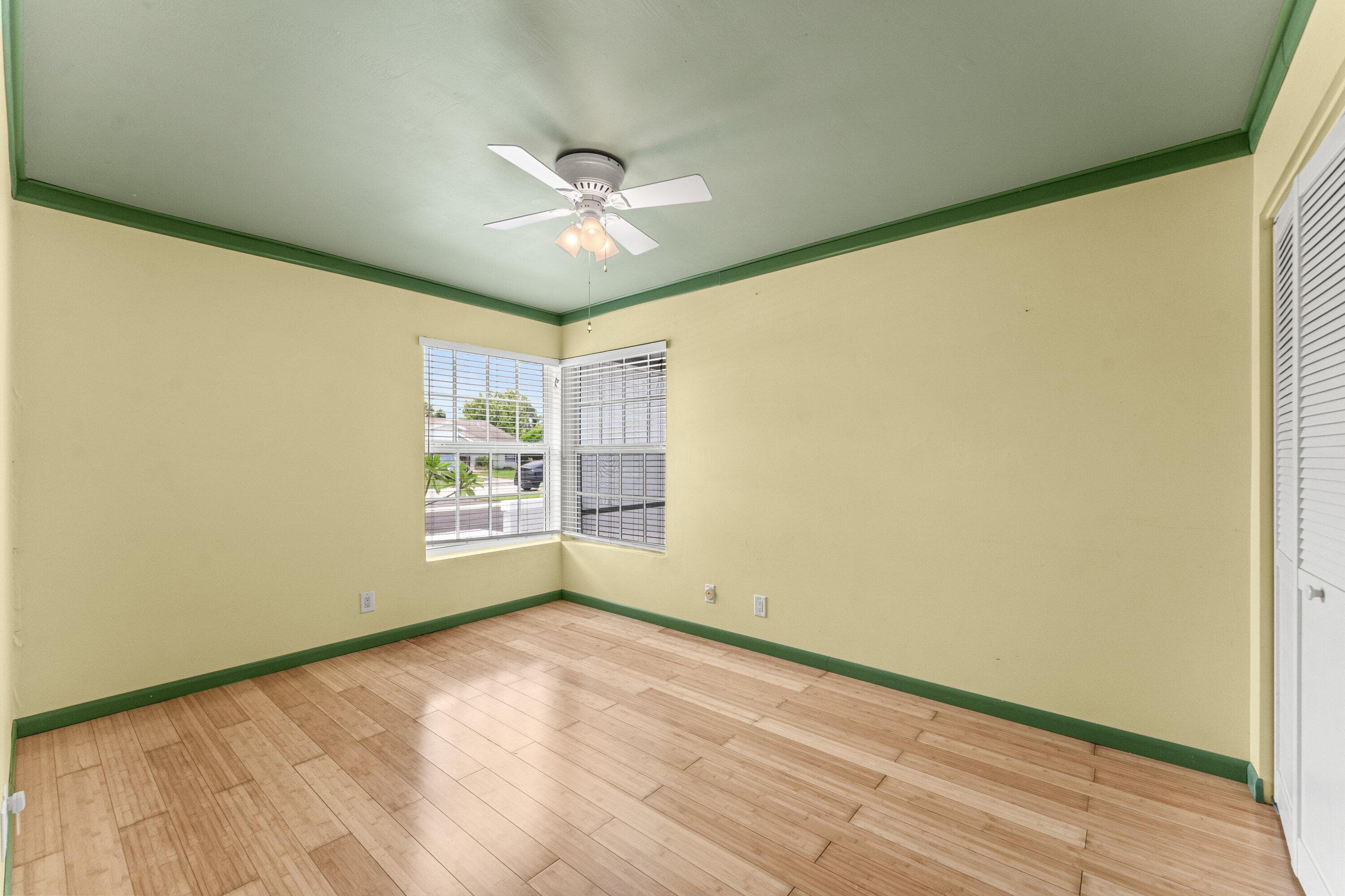 3861 1st Deerfield Beach FL 33442 — thumbnail 27 of 34