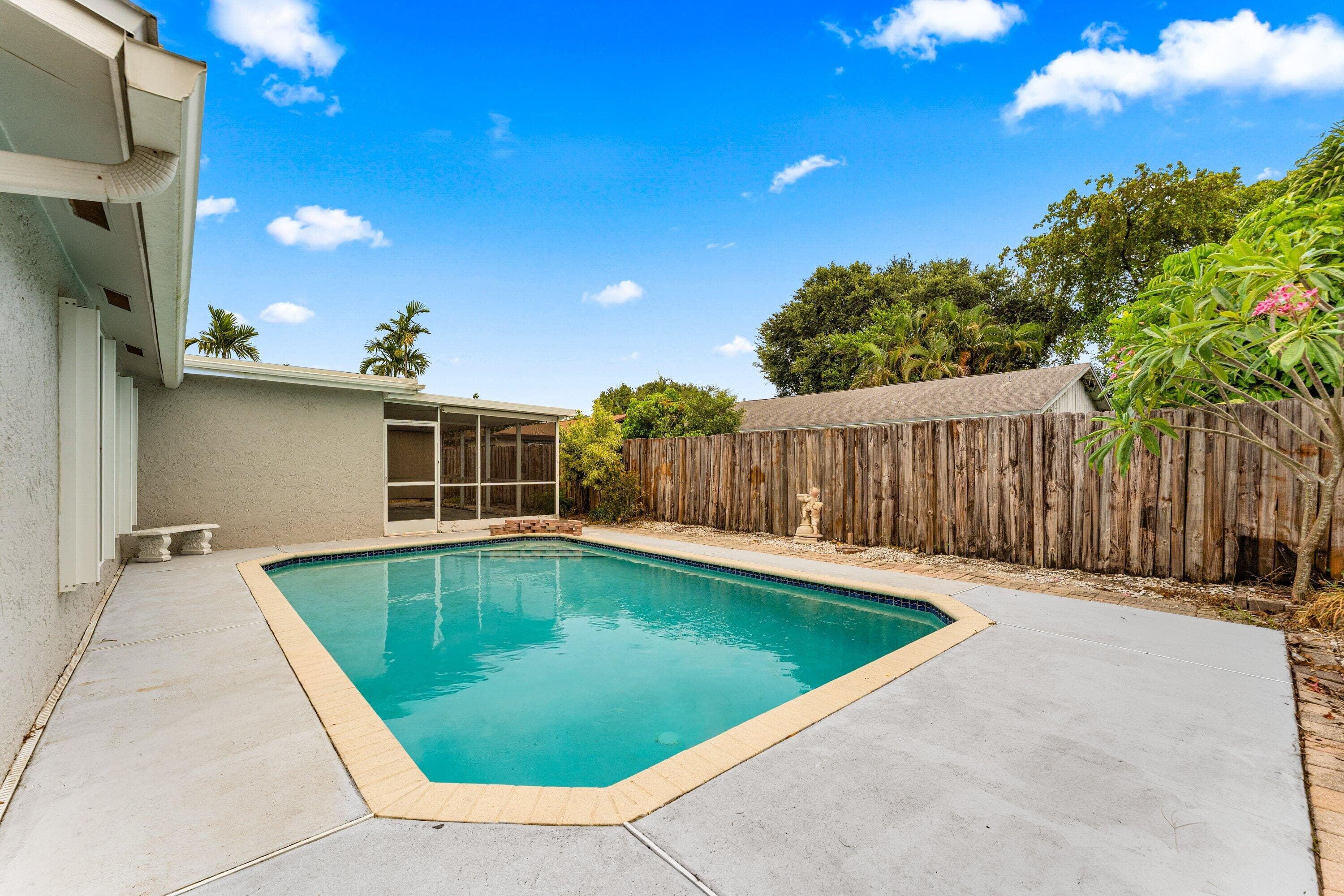 3861 1st Deerfield Beach FL 33442 — thumbnail 32 of 34