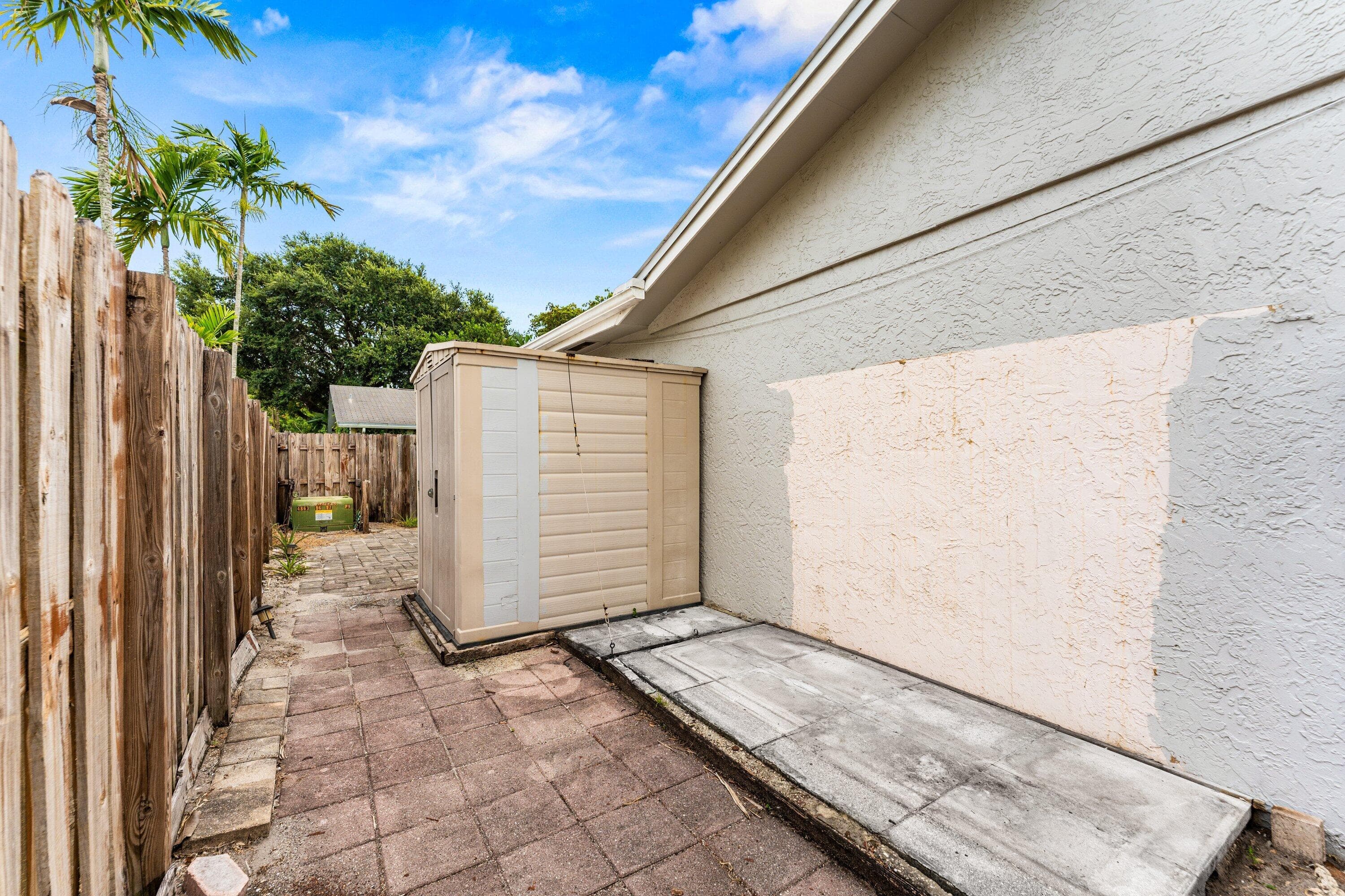 3861 1st Deerfield Beach FL 33442 — thumbnail 34 of 34