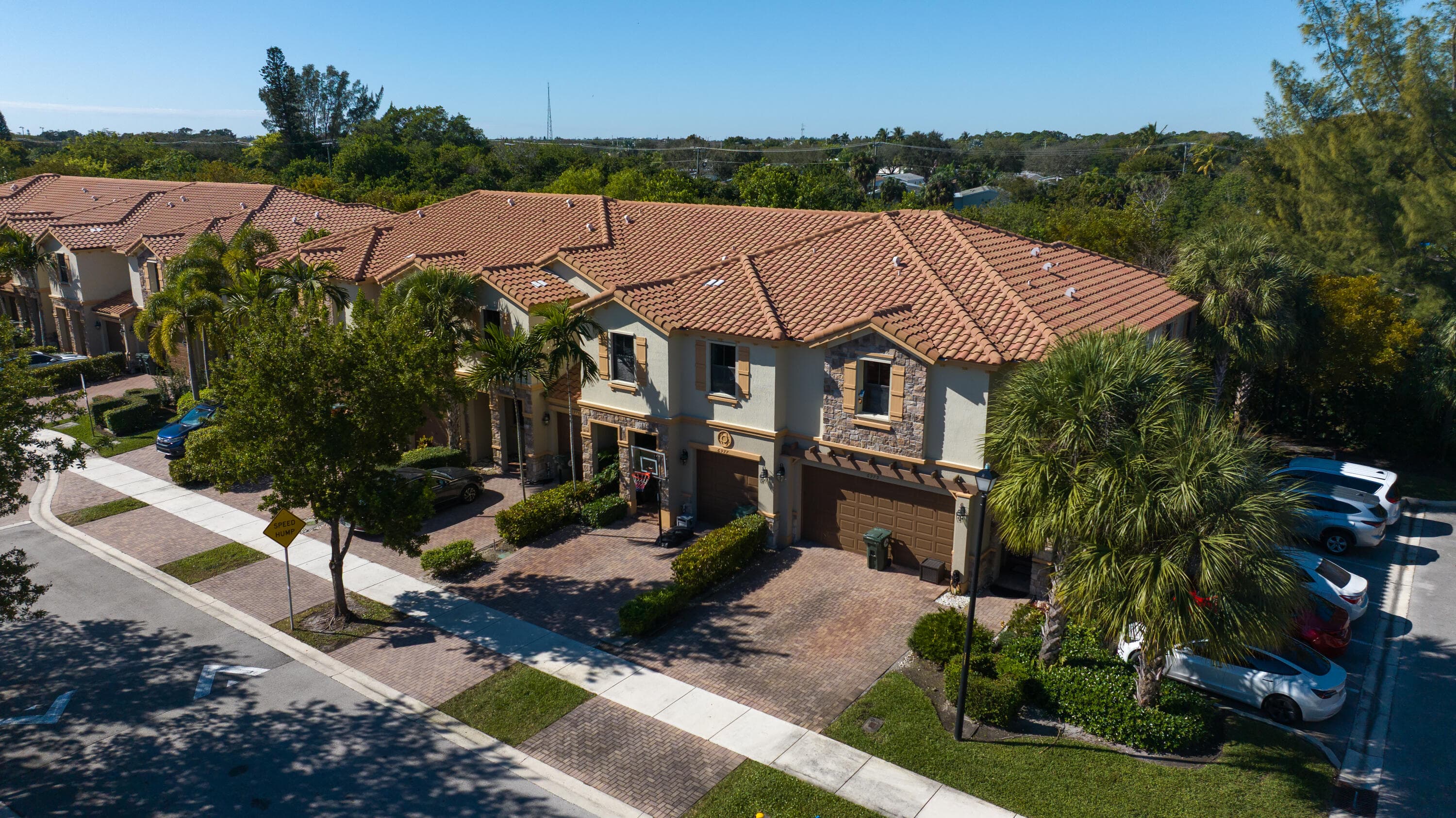 6977 Broadland Coconut Creek FL 33073 — thumbnail 16 of 19