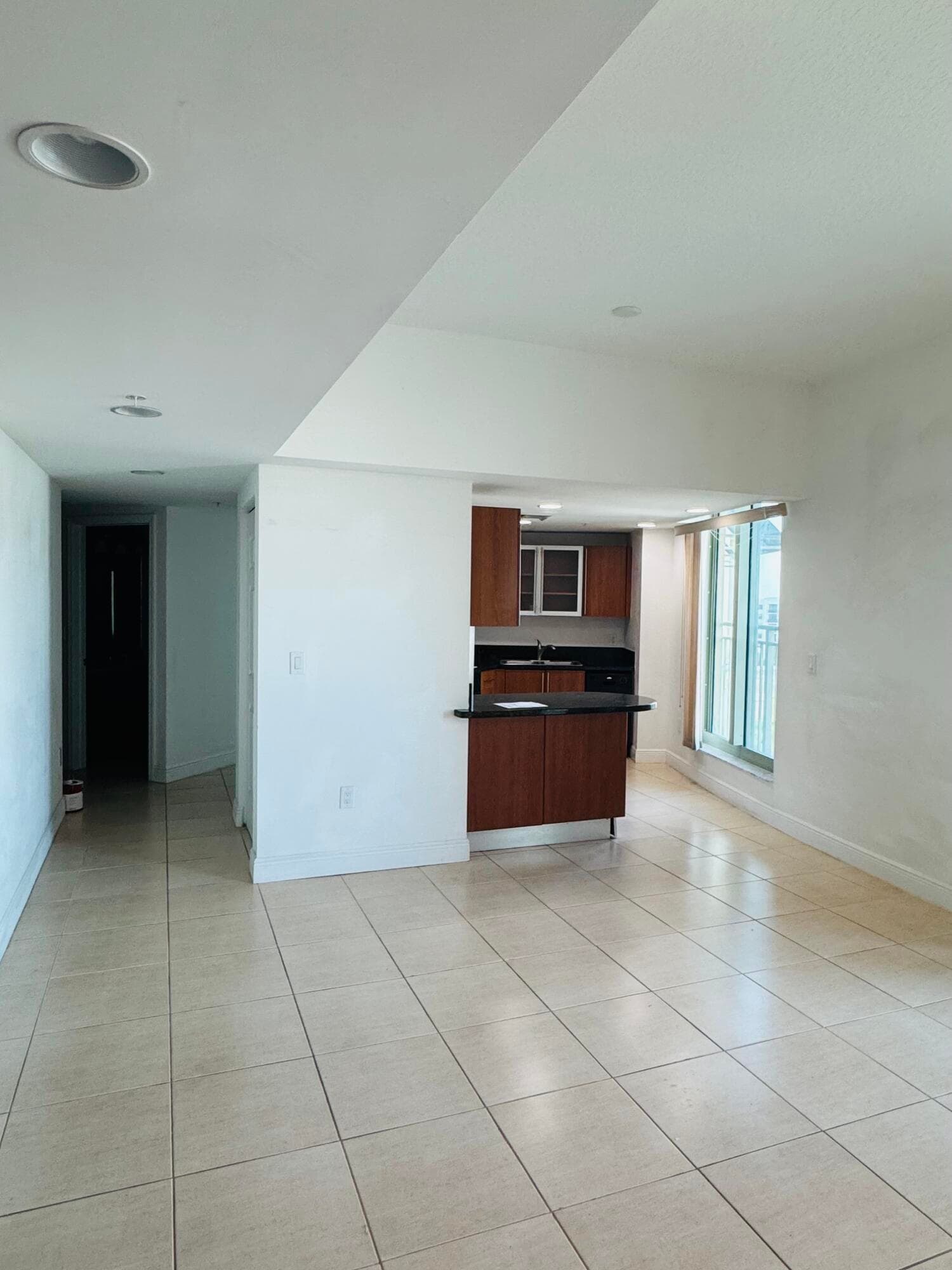 610 Clematis #812 West Palm Beach FL 33401 — thumbnail 8 of 24