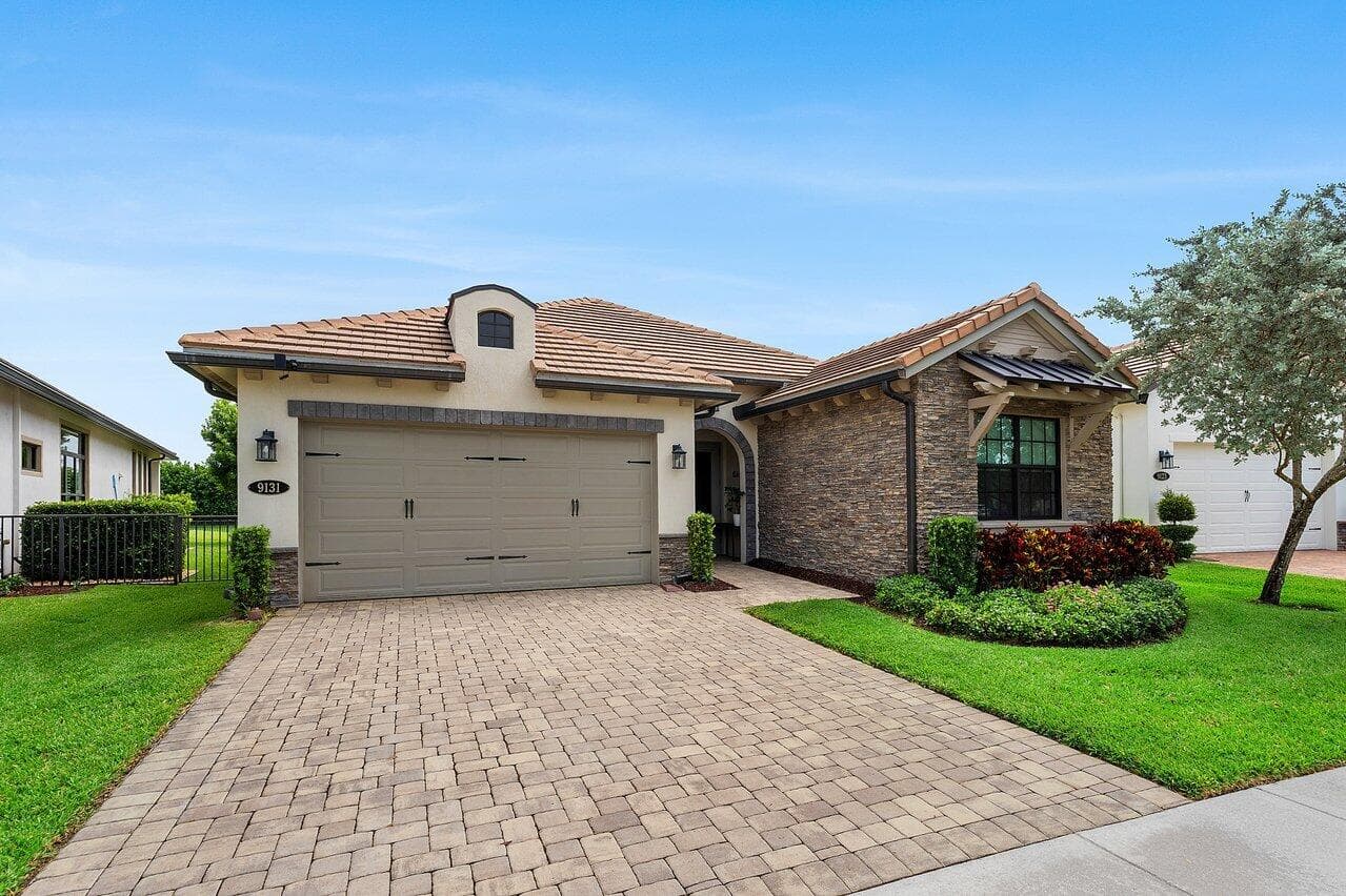 9131 Grand Prix Boynton Beach FL 33472 — thumbnail 3 of 54
