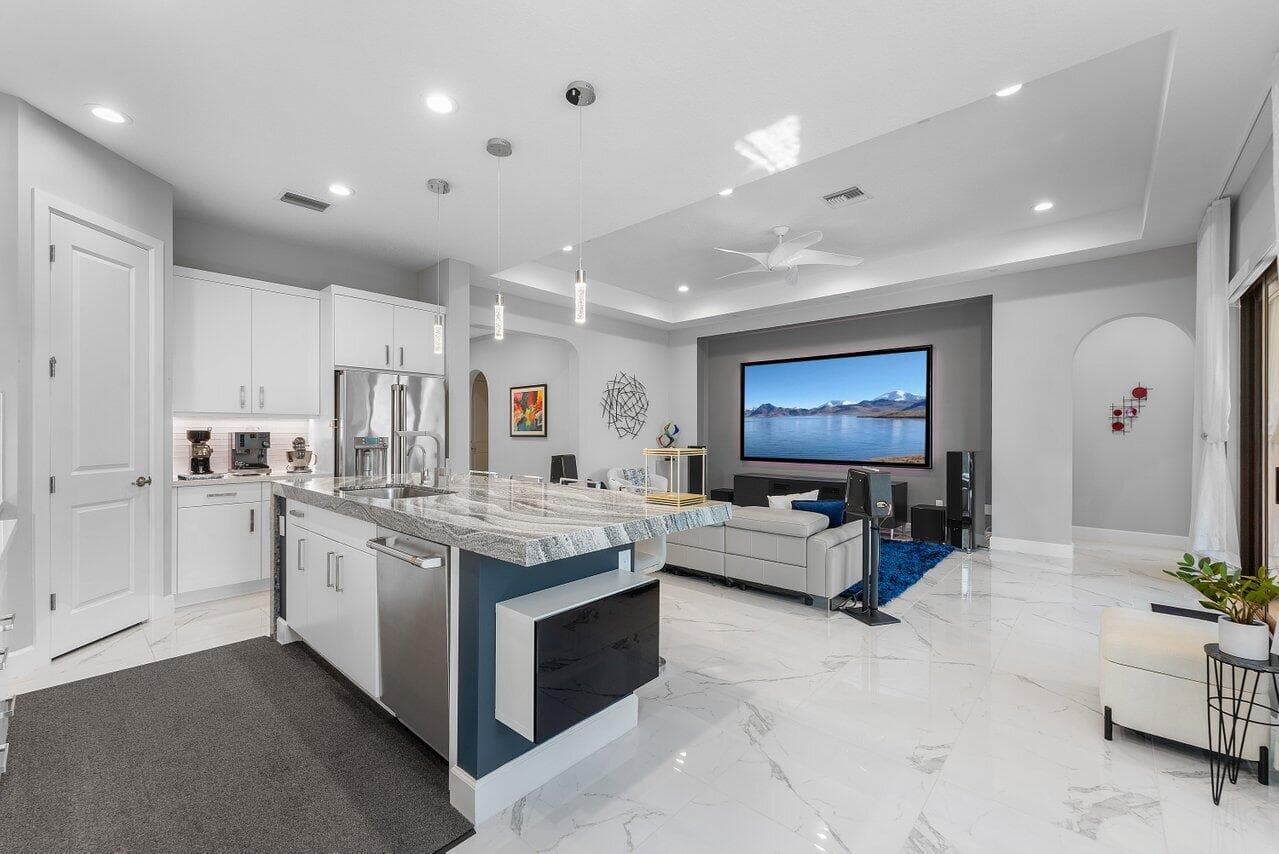 9131 Grand Prix Boynton Beach FL 33472 — thumbnail 10 of 54