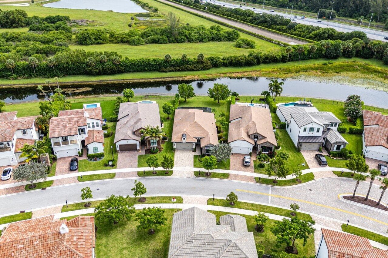 9131 Grand Prix Boynton Beach FL 33472 — thumbnail 41 of 54