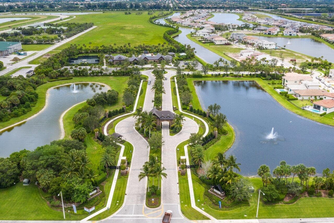 9131 Grand Prix Boynton Beach FL 33472 — thumbnail 42 of 54