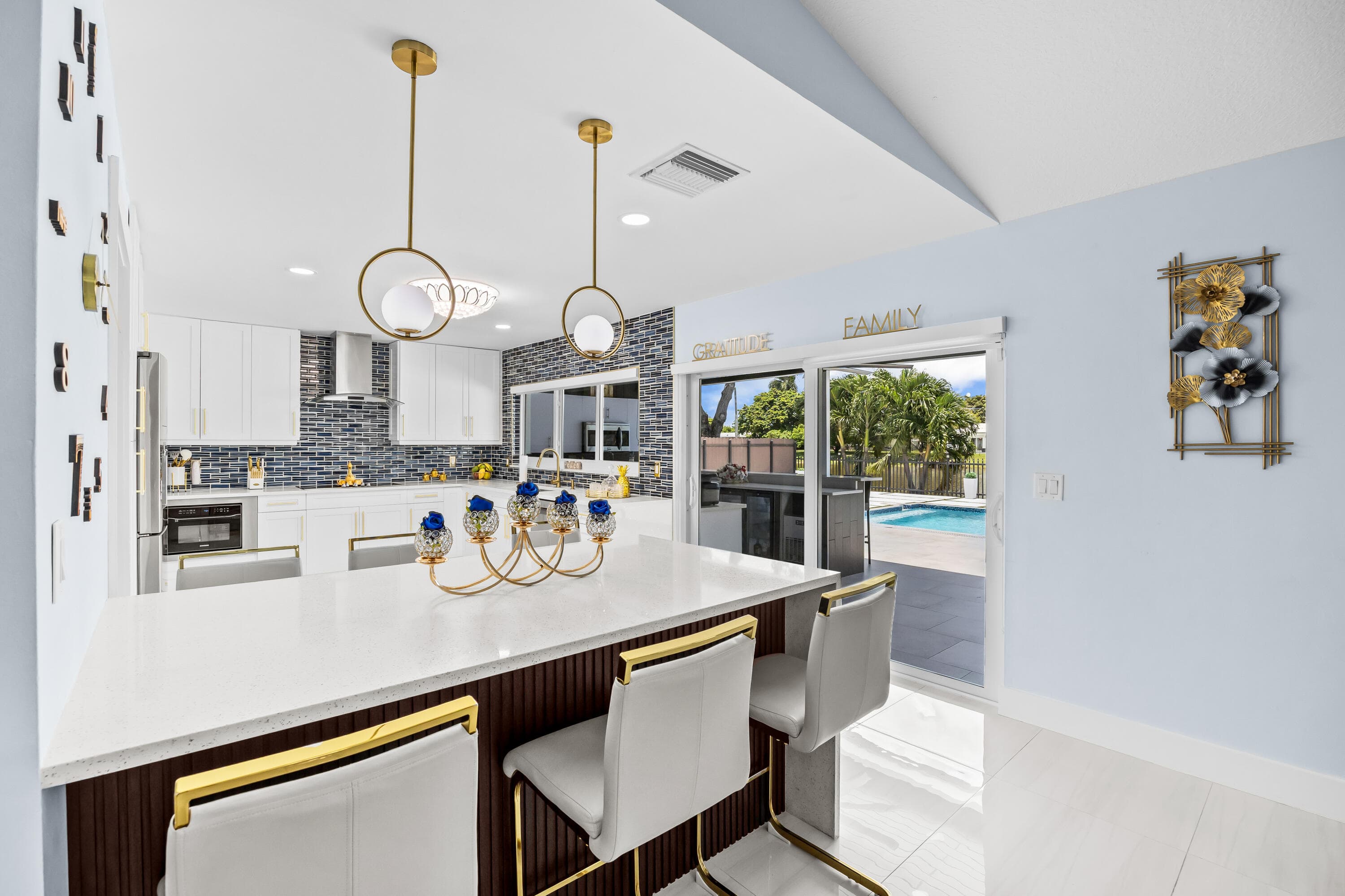 1821 Carissa Lake Clarke Shores FL 33406 — thumbnail 18 of 53
