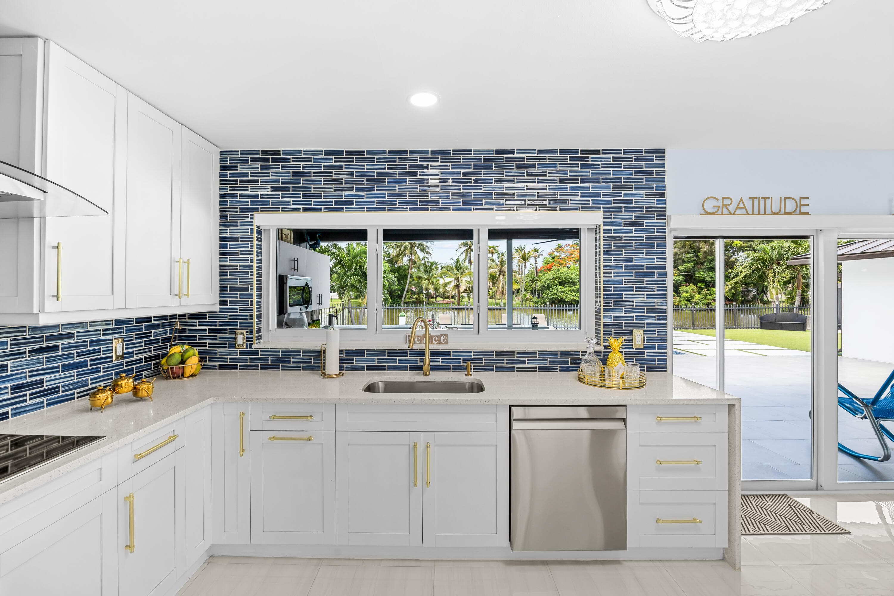 1821 Carissa Lake Clarke Shores FL 33406 — thumbnail 20 of 53