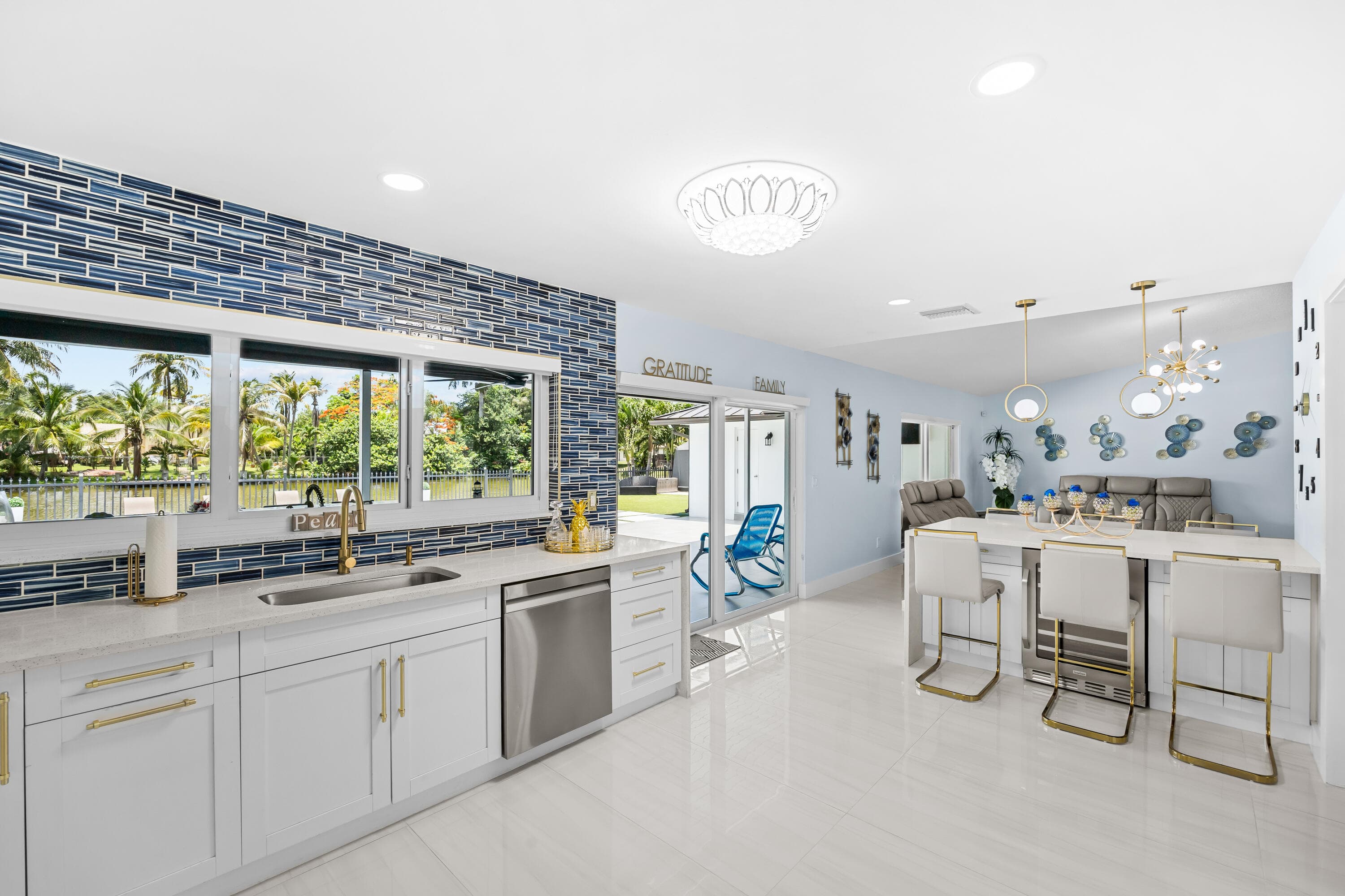 1821 Carissa Lake Clarke Shores FL 33406 — thumbnail 21 of 53