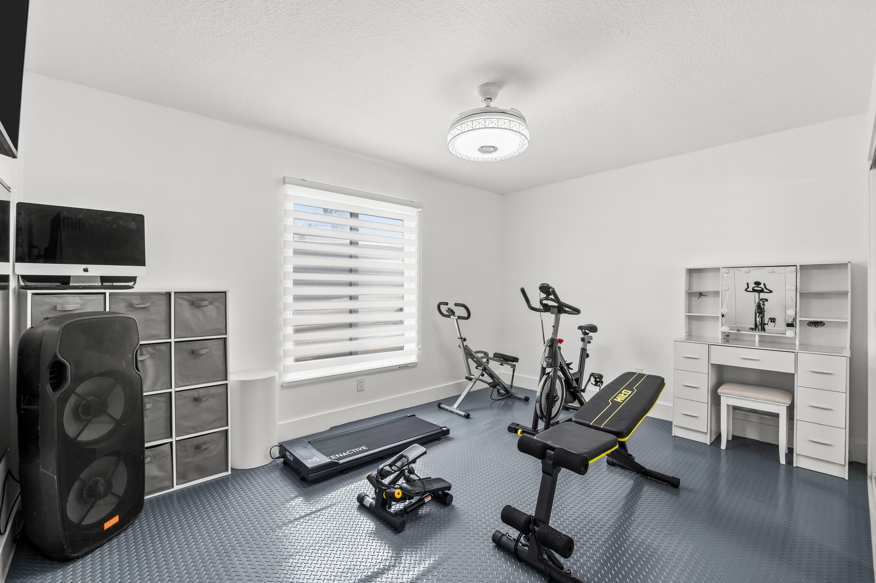 1821 Carissa Lake Clarke Shores FL 33406 — thumbnail 37 of 53