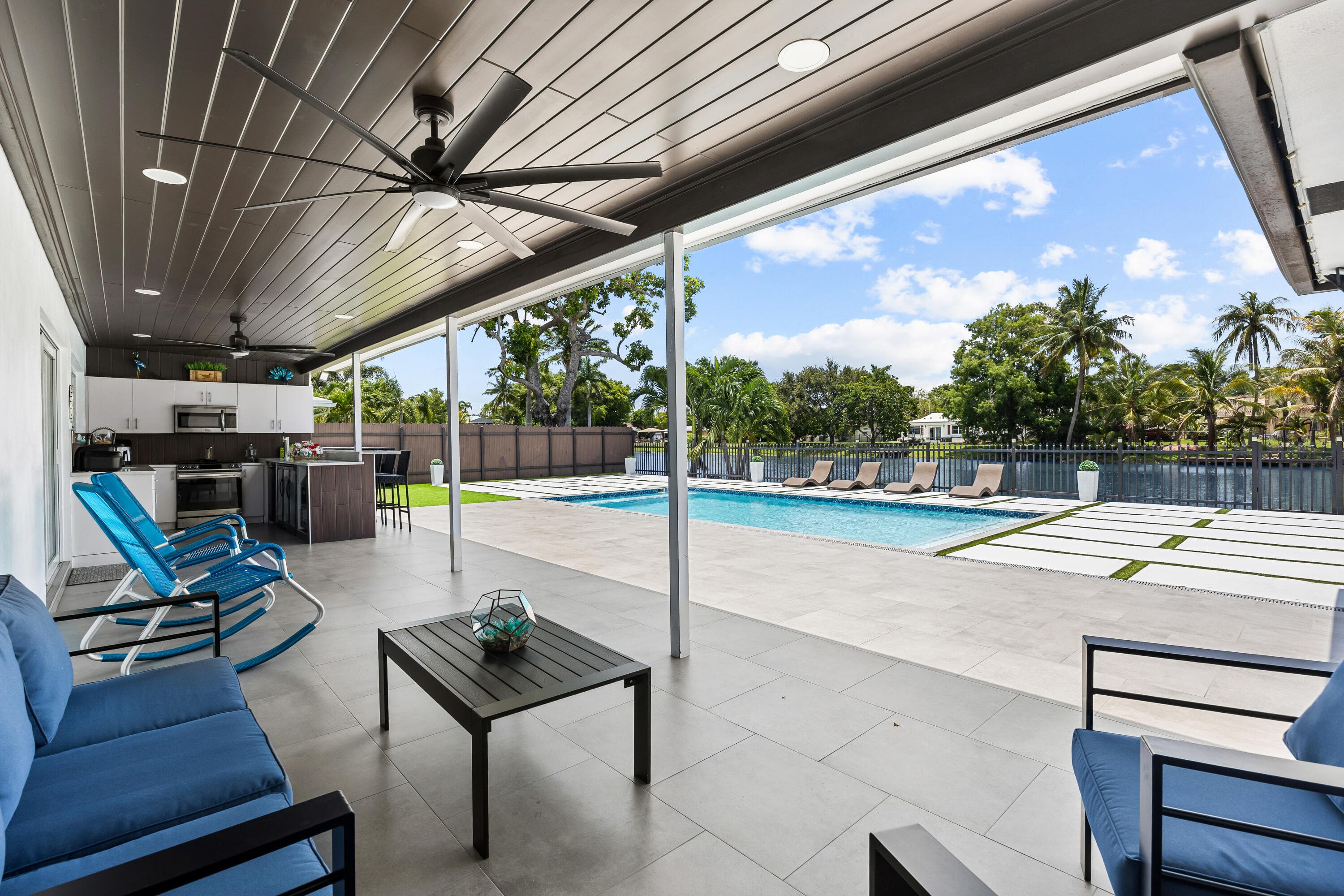 1821 Carissa Lake Clarke Shores FL 33406 — thumbnail 42 of 53