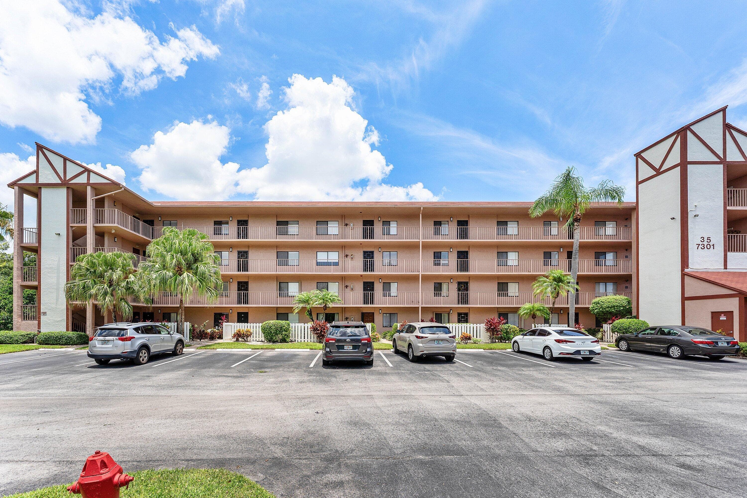 7301 Amberly #402 Delray Beach FL 33446 — thumbnail 50 of 70
