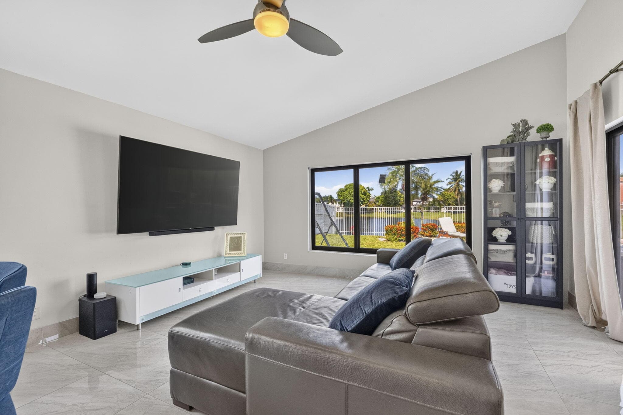 912 132nd Sunrise FL 33325 — thumbnail 14 of 50