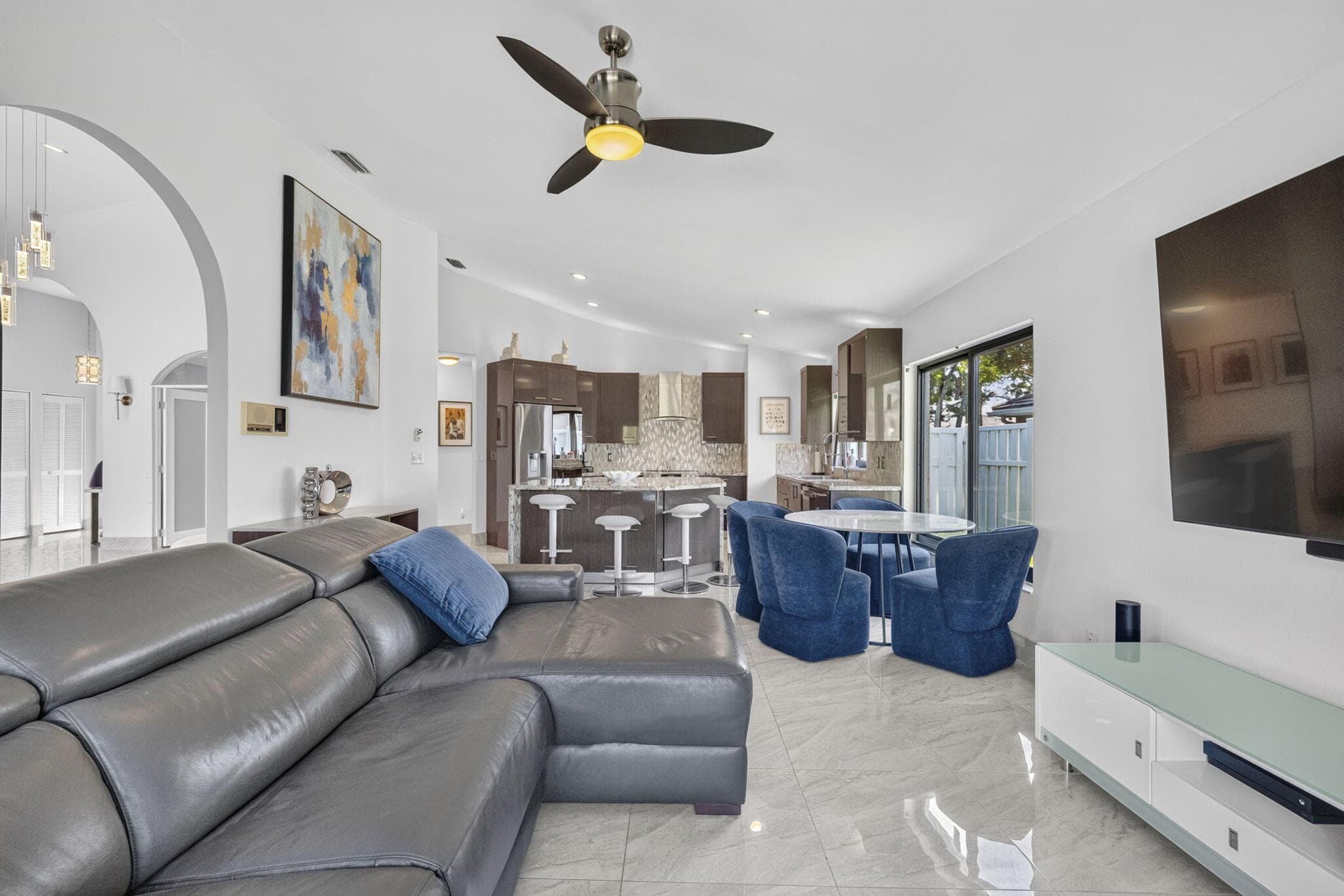 912 132nd Sunrise FL 33325 — thumbnail 18 of 50