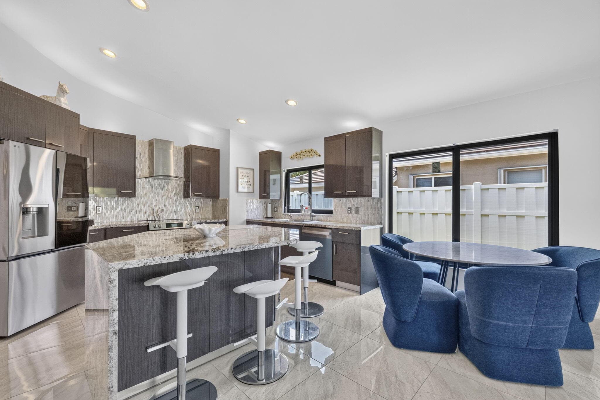 912 132nd Sunrise FL 33325 — thumbnail 19 of 50