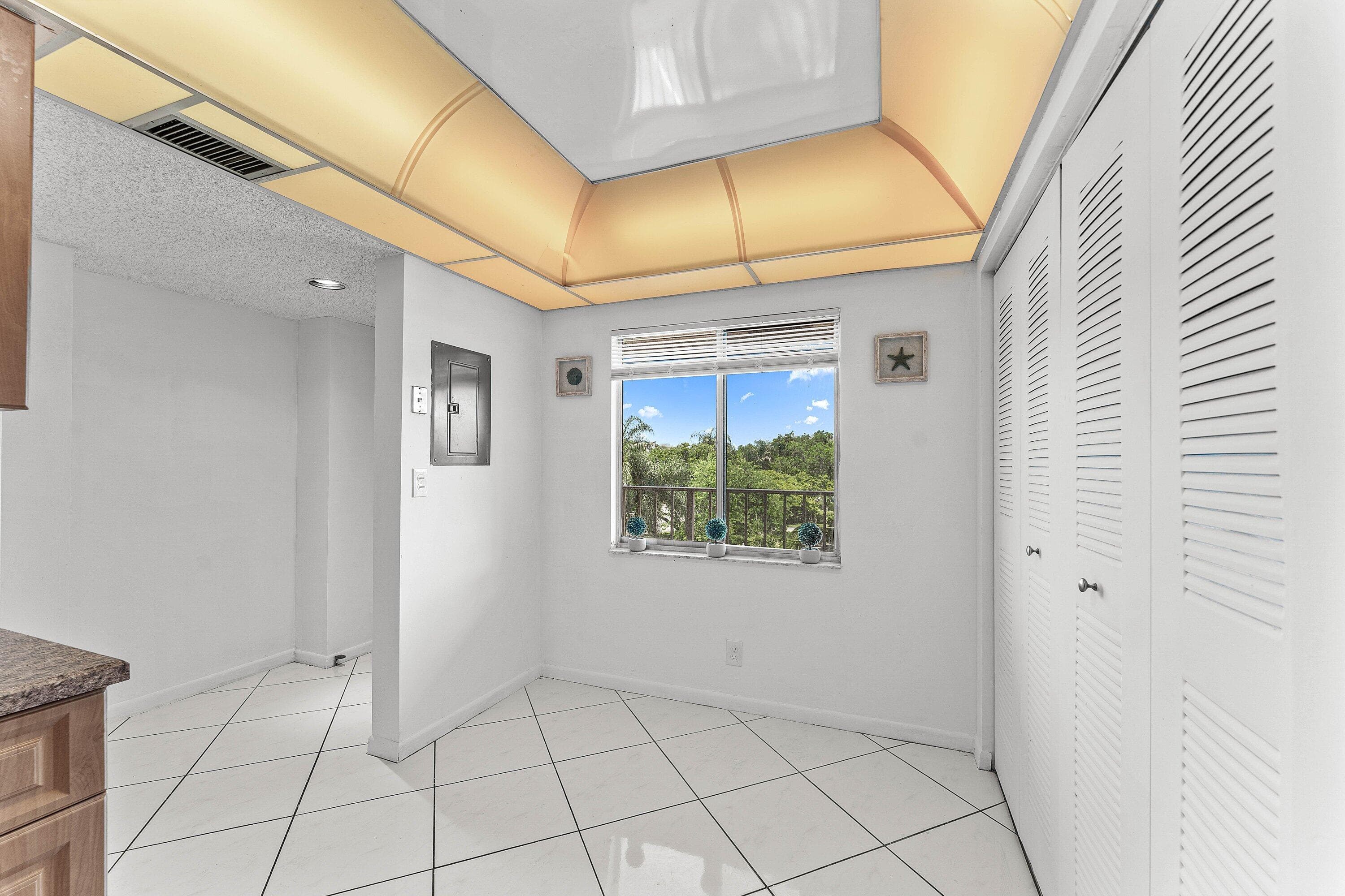 7301 Amberly #402 Delray Beach FL 33446 — thumbnail 25 of 70