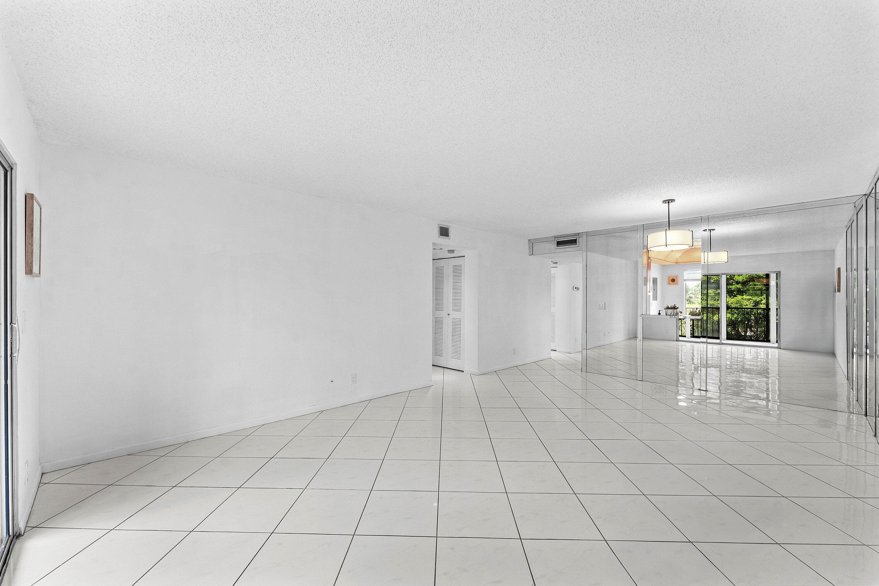 7301 Amberly #402 Delray Beach FL 33446 — thumbnail 18 of 70