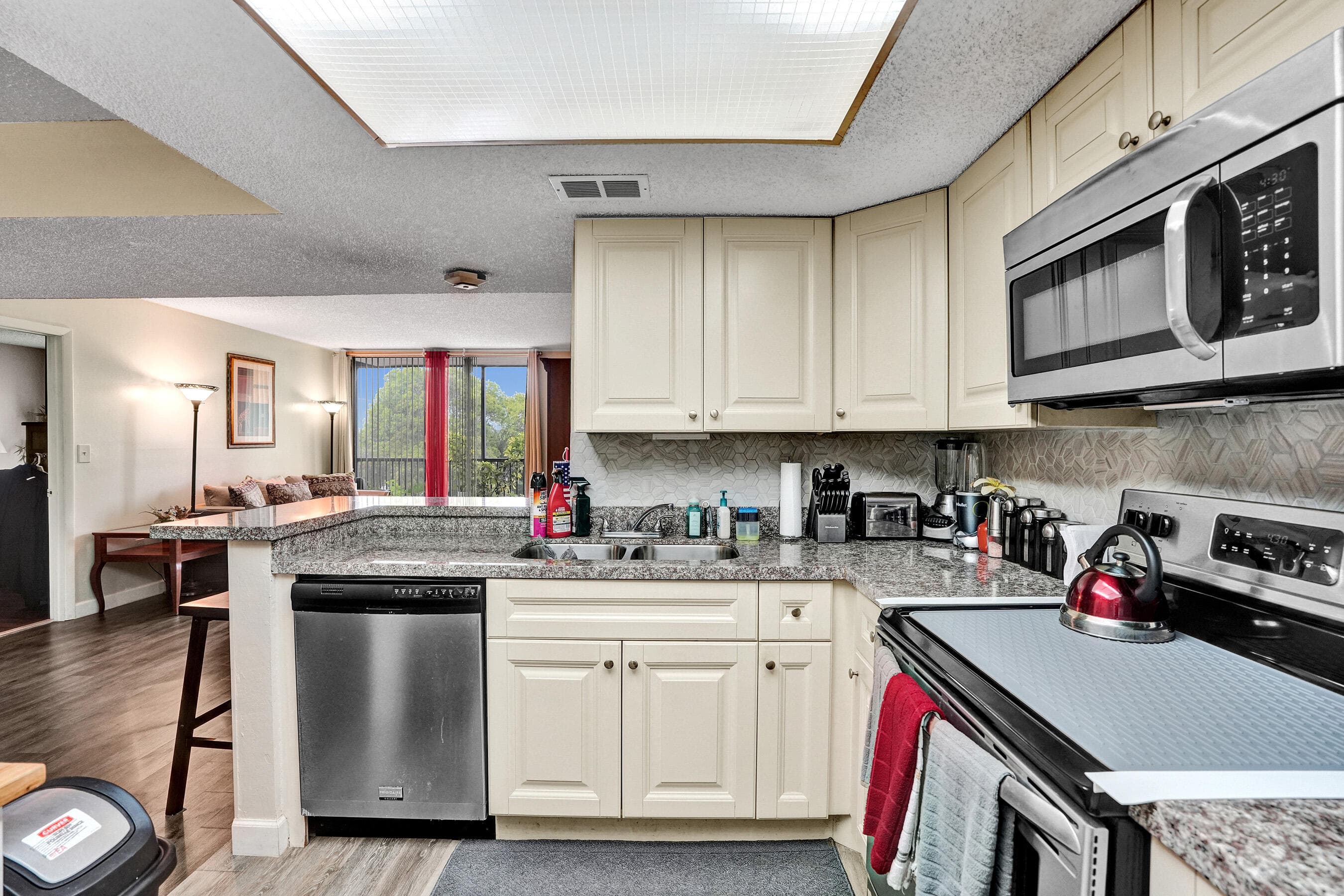 5570 44th #305a Lauderhill FL 33319 — thumbnail 19 of 25