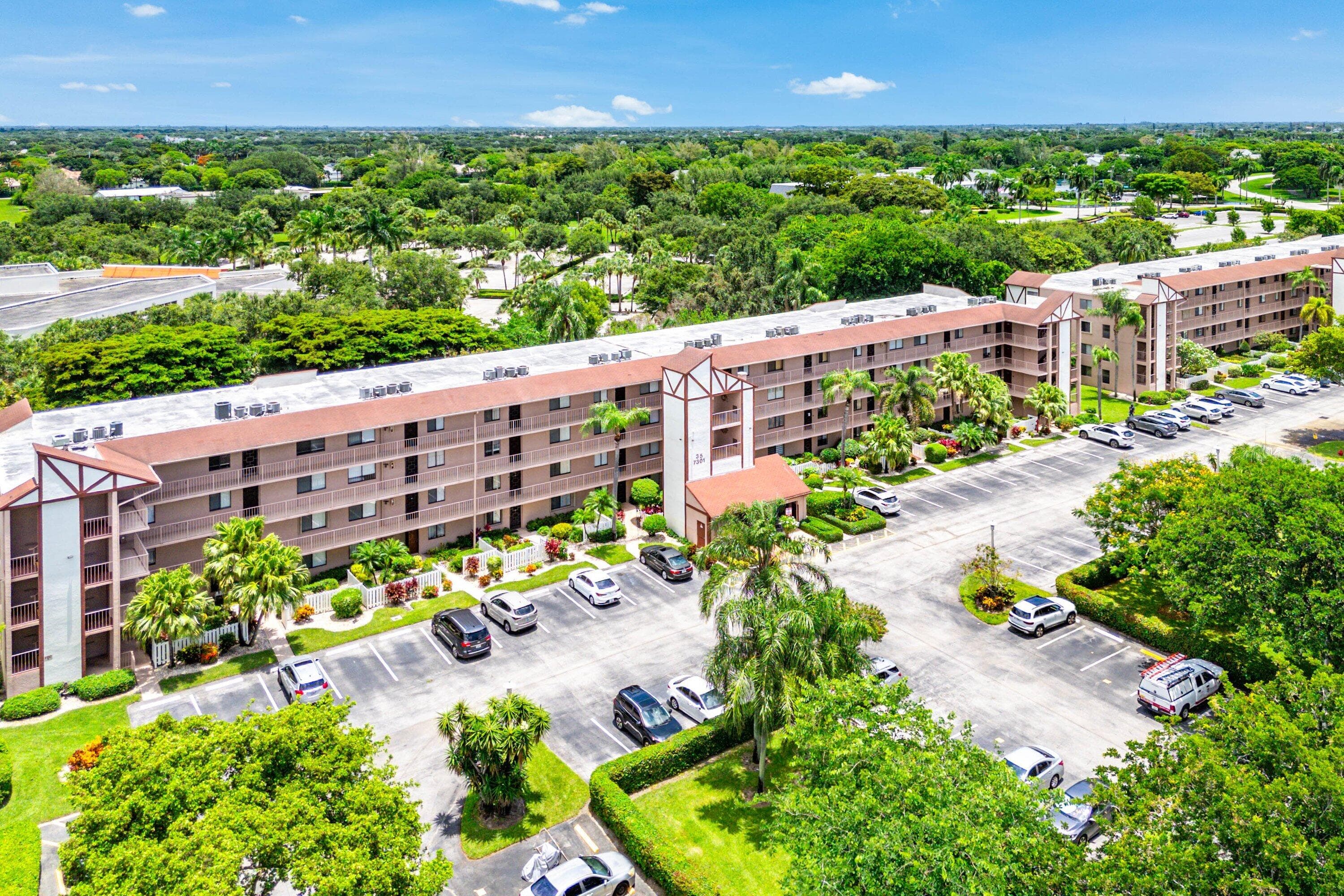 7301 Amberly #402 Delray Beach FL 33446 — thumbnail 53 of 70