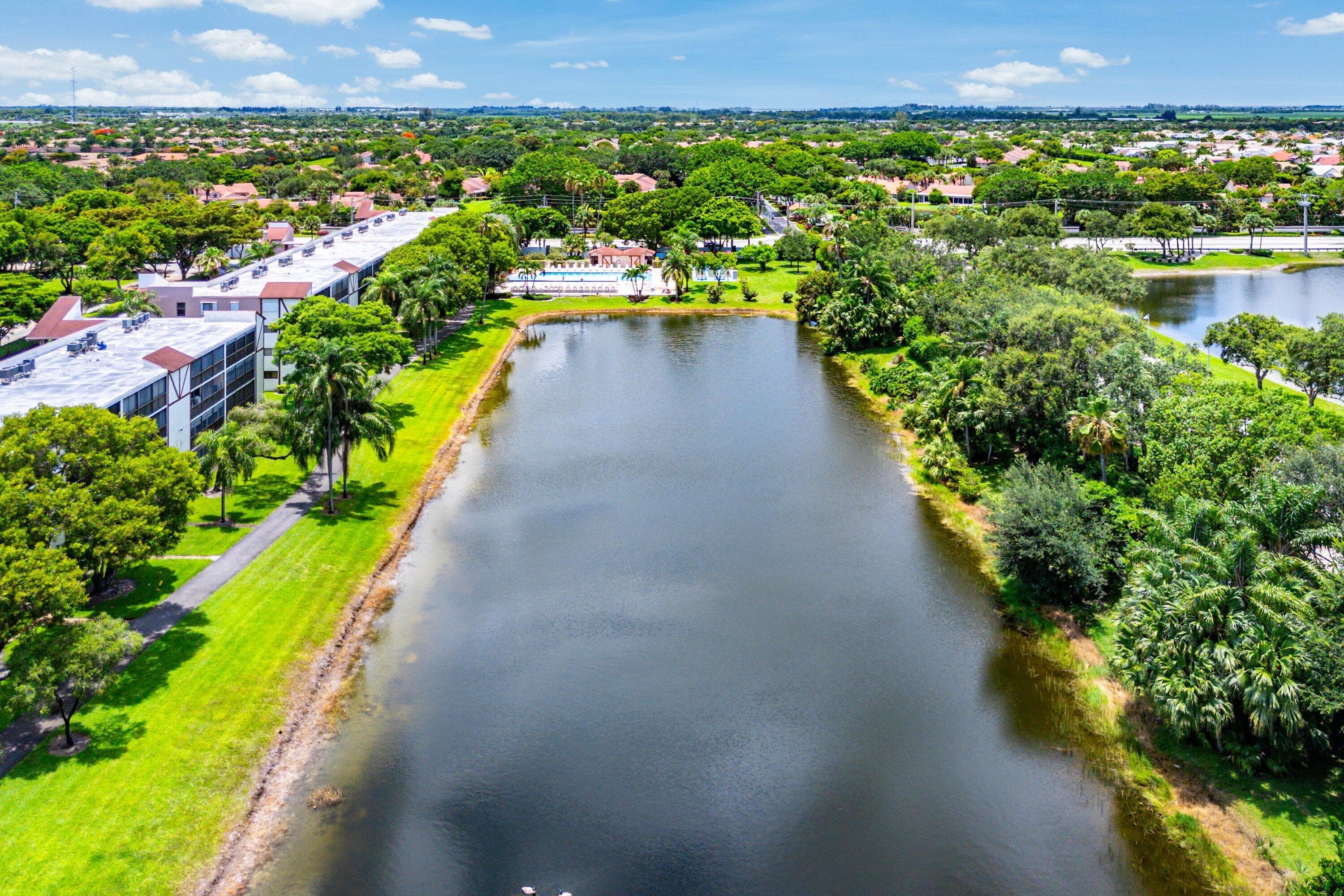 7301 Amberly #402 Delray Beach FL 33446 — thumbnail 61 of 70
