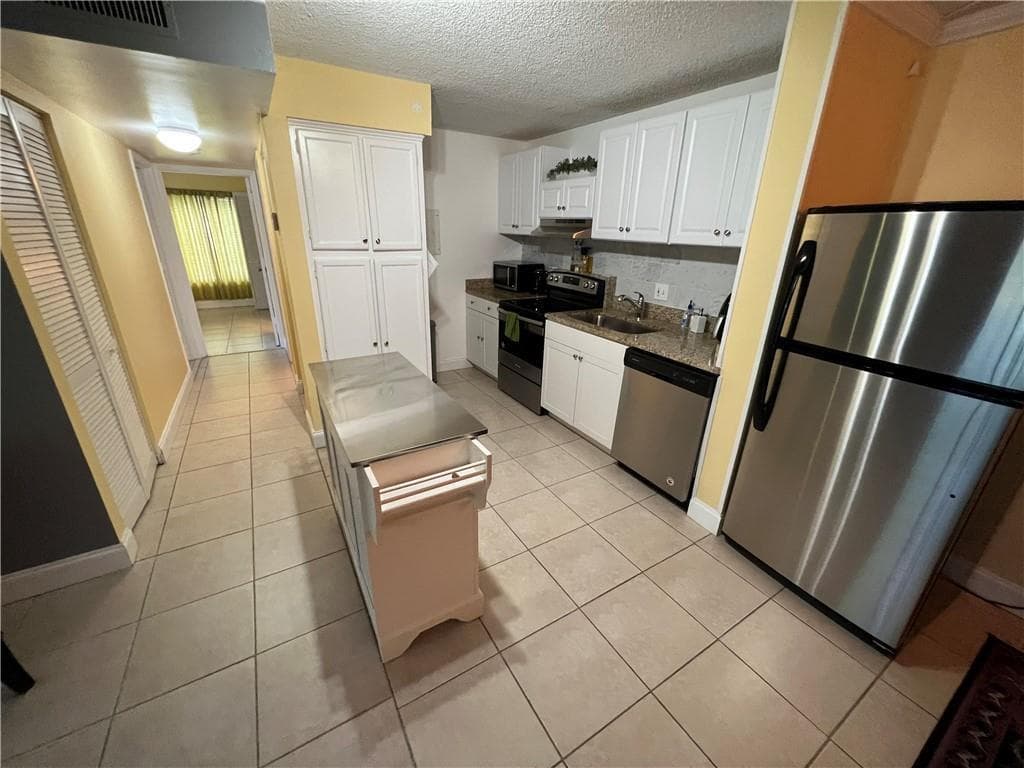 1009 Green Pine #G1 West Palm Beach FL 33409 — thumbnail 15 of 26