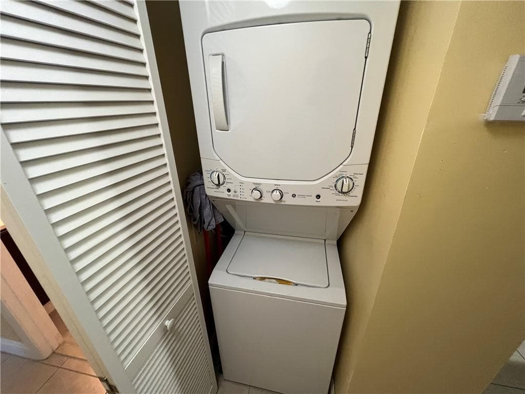 1009 Green Pine #G1 West Palm Beach FL 33409 — thumbnail 19 of 26