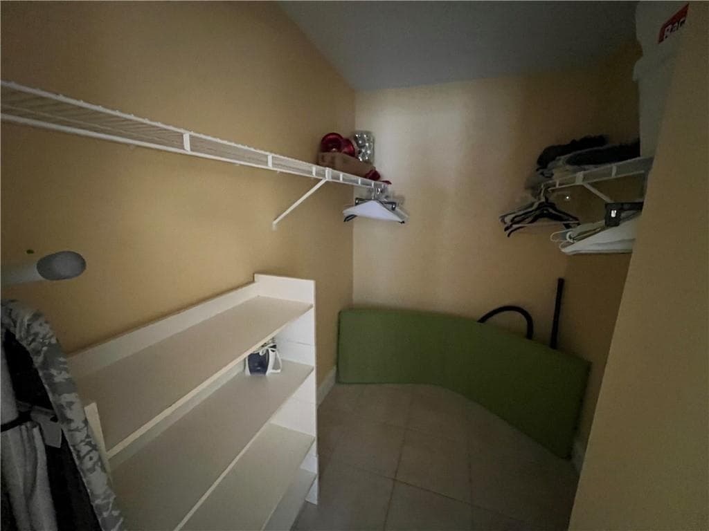 1009 Green Pine #G1 West Palm Beach FL 33409 — thumbnail 22 of 26