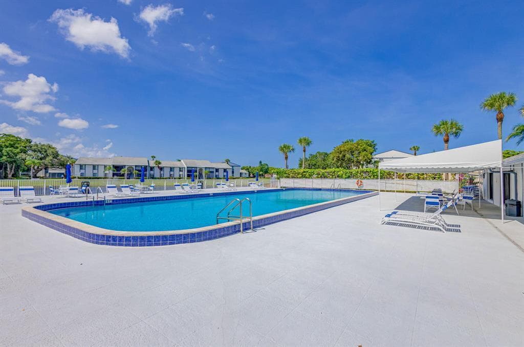 1009 Green Pine #G1 West Palm Beach FL 33409 — thumbnail 23 of 26