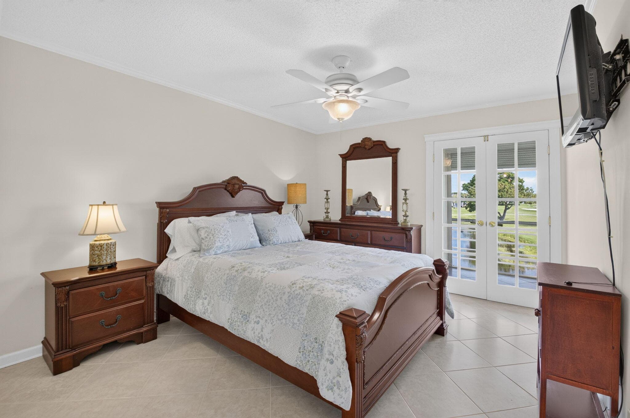 323 Capri G #323 Delray Beach FL 33484 — thumbnail 5 of 39