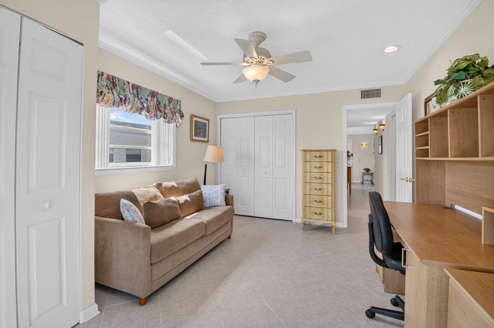 323 Capri G #323 Delray Beach FL 33484 — thumbnail 14 of 39