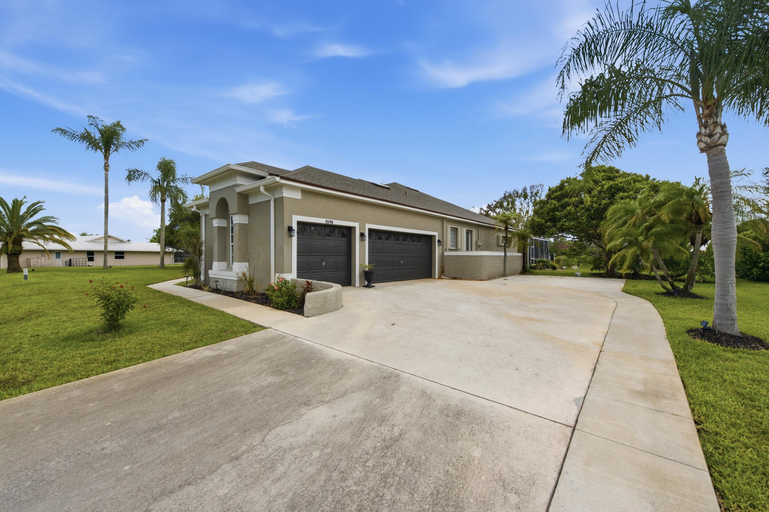 2598 Hamden Port St. Lucie FL 34952 — thumbnail 4 of 52