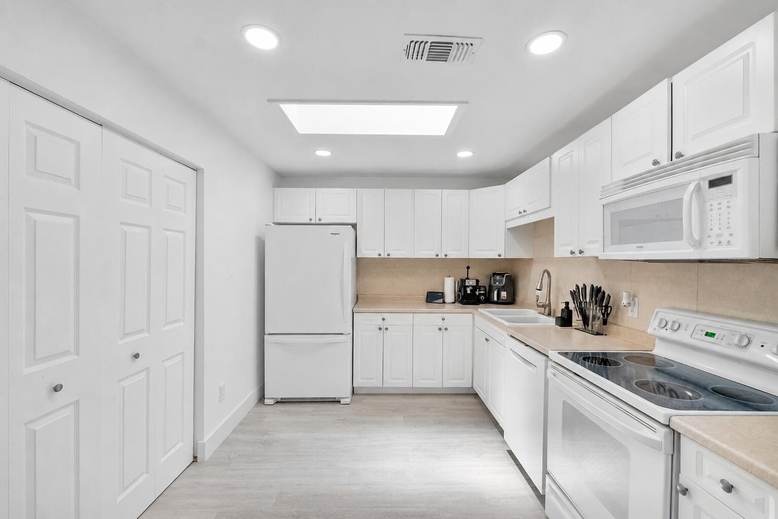 23284 53rd #D Boca Raton FL 33433 — thumbnail 10 of 26